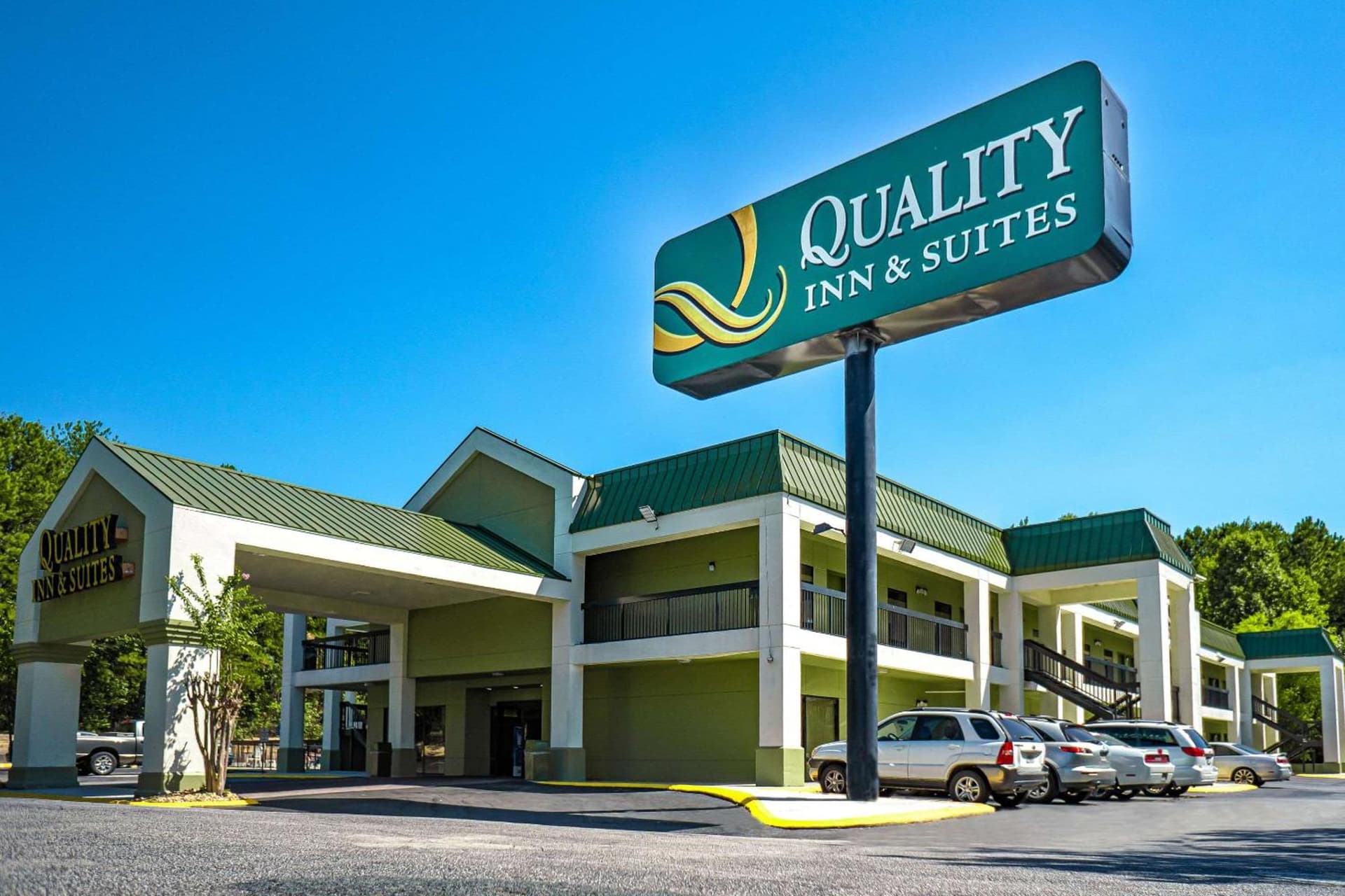 Quality Inn & Suites near Six Flags - Austell interior in Austell, GA — gallery photo 2