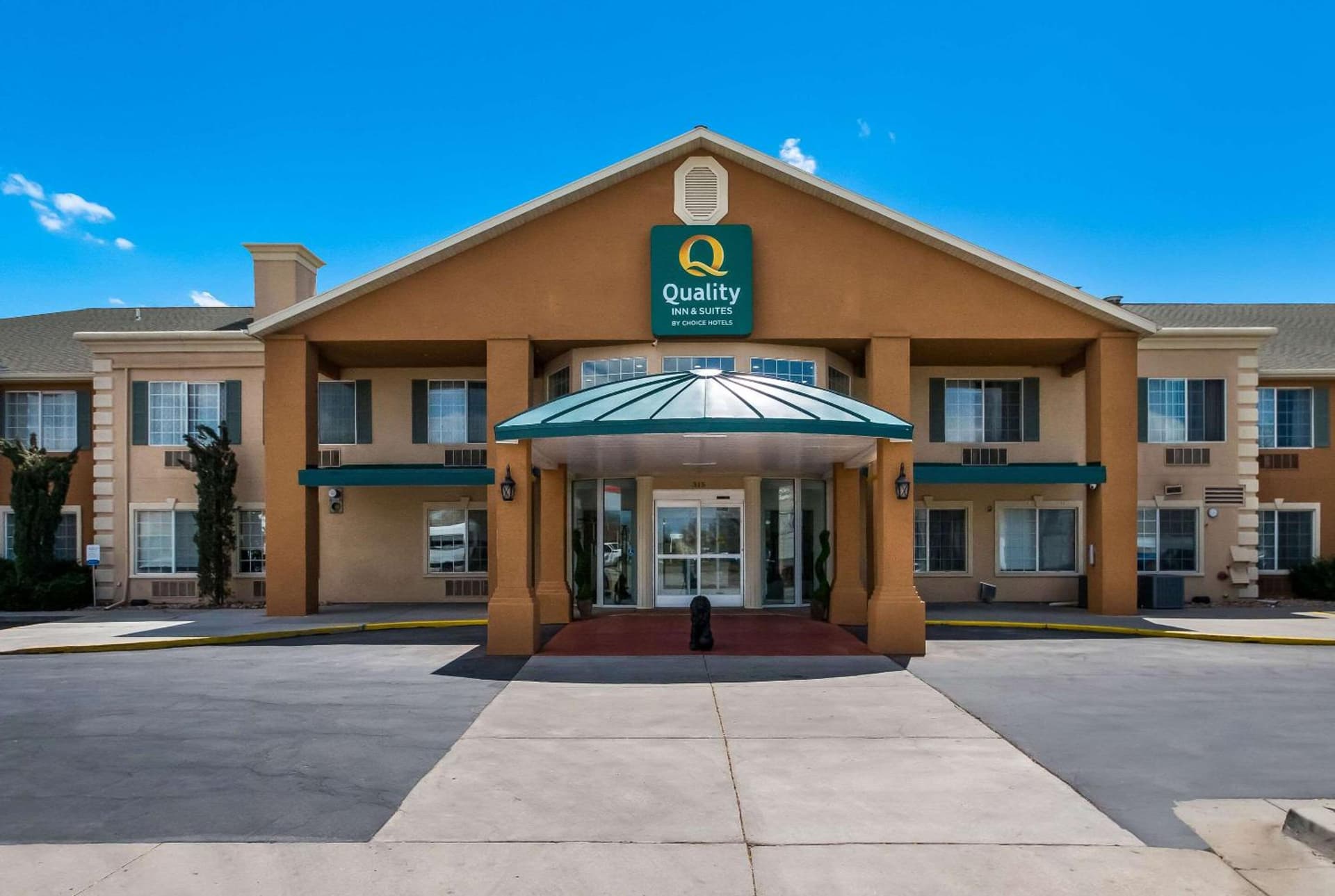 Quality Inn & Suites Salt Lake City Airport West featured exterior or lobby in Salt Lake City, UT — similar hotel