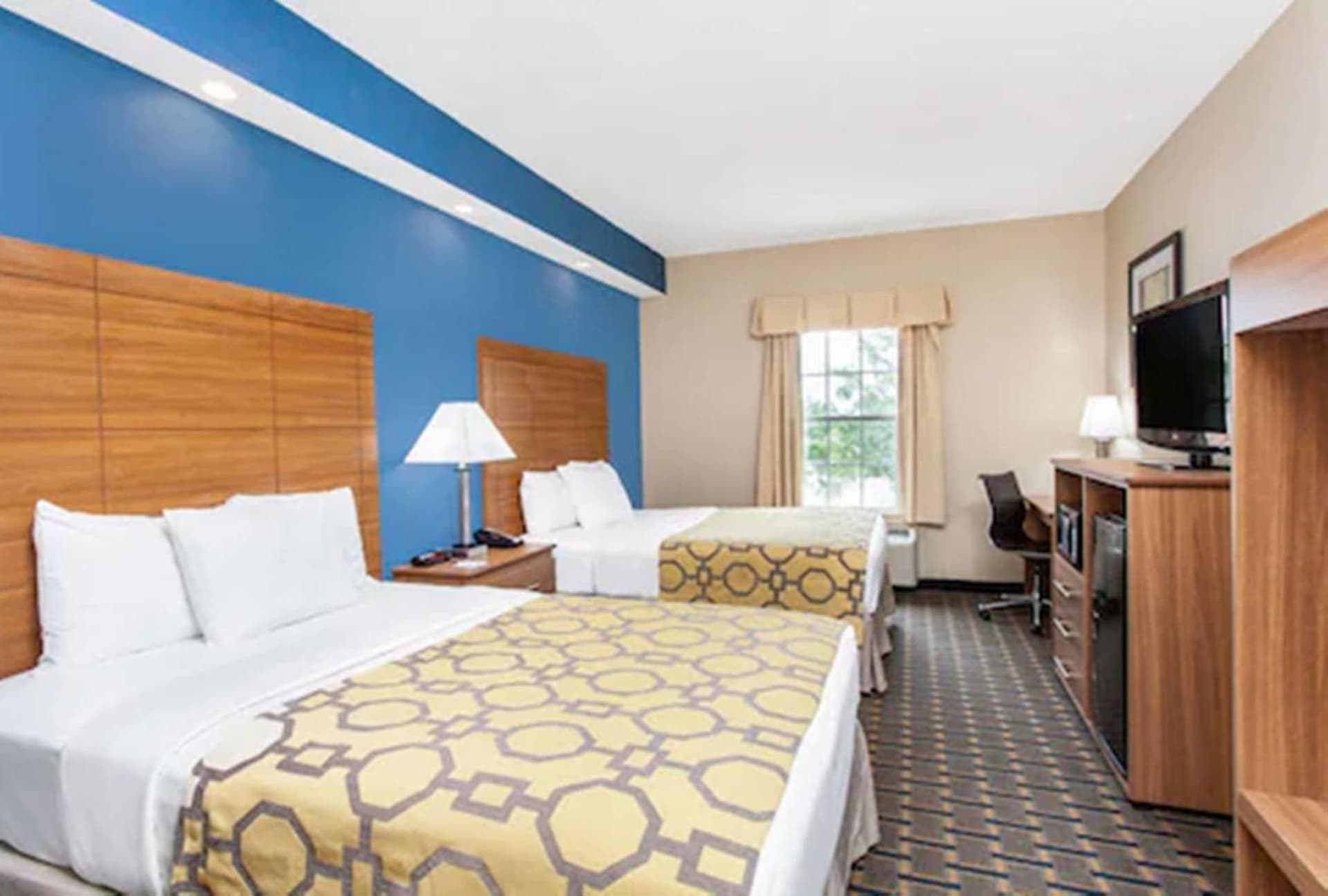 Baymont by Wyndham Jacksonville/Butler Blvd gallery photo in Jacksonville, FL — image 16