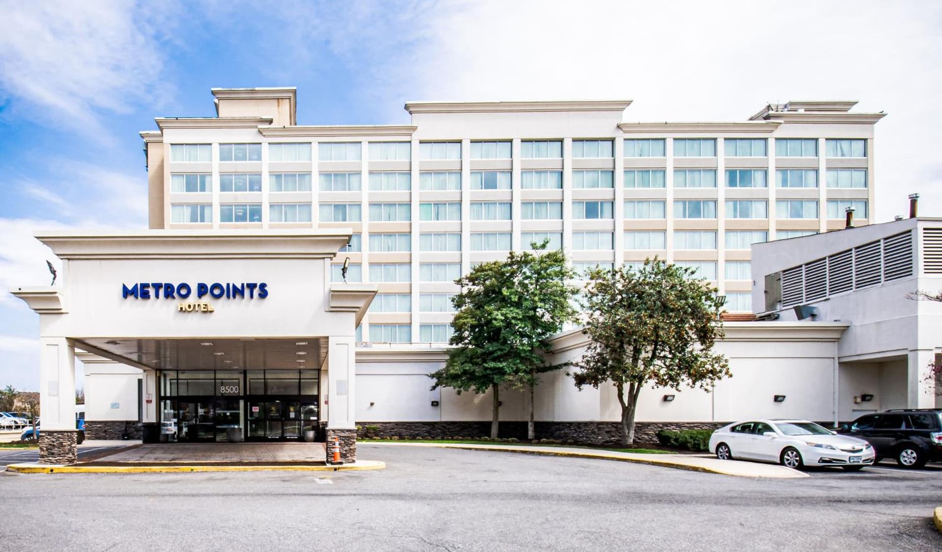 Metro Points Hotel Washington North interior in New Carrollton, MD — gallery photo 2