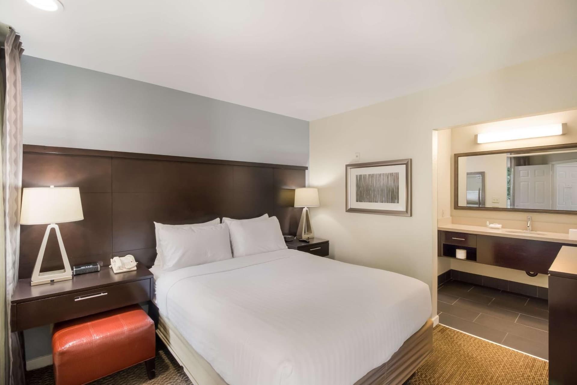 Sonesta ES Suites Torrance Redondo Beach gallery photo in Torrance, CA — image 12