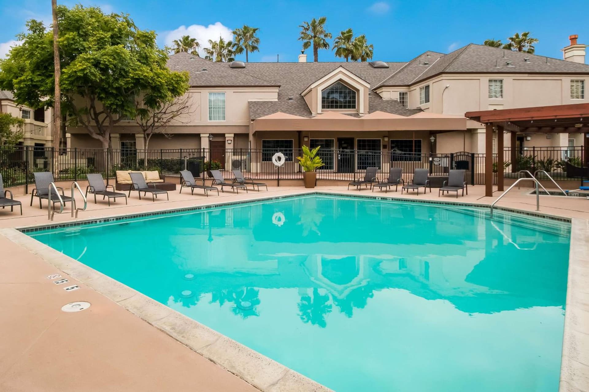 Sonesta ES Suites Torrance Redondo Beach gallery photo in Torrance, CA — image 13