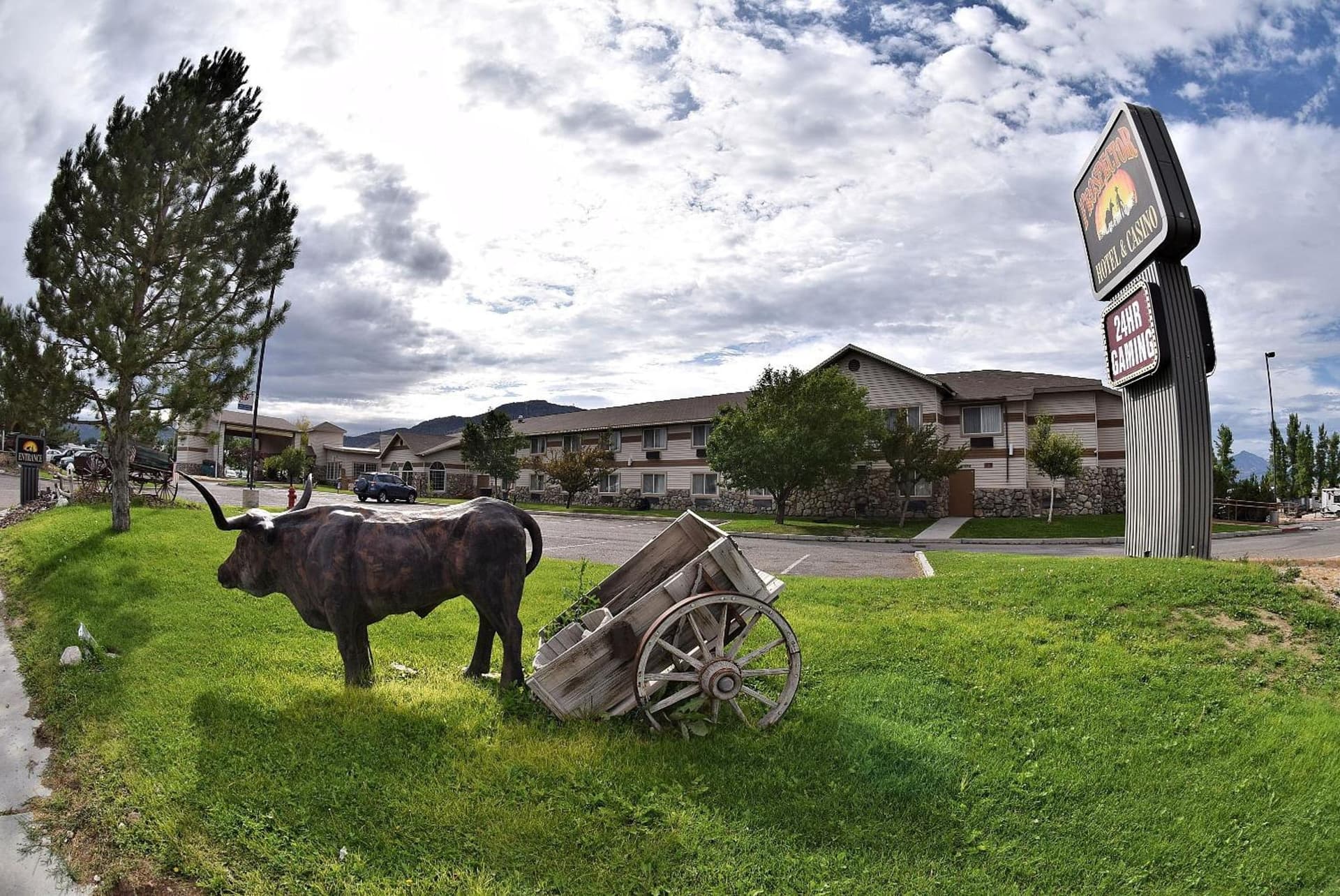 Prospector Hotel & Gambling Hall — hotel in Ely, Nevada