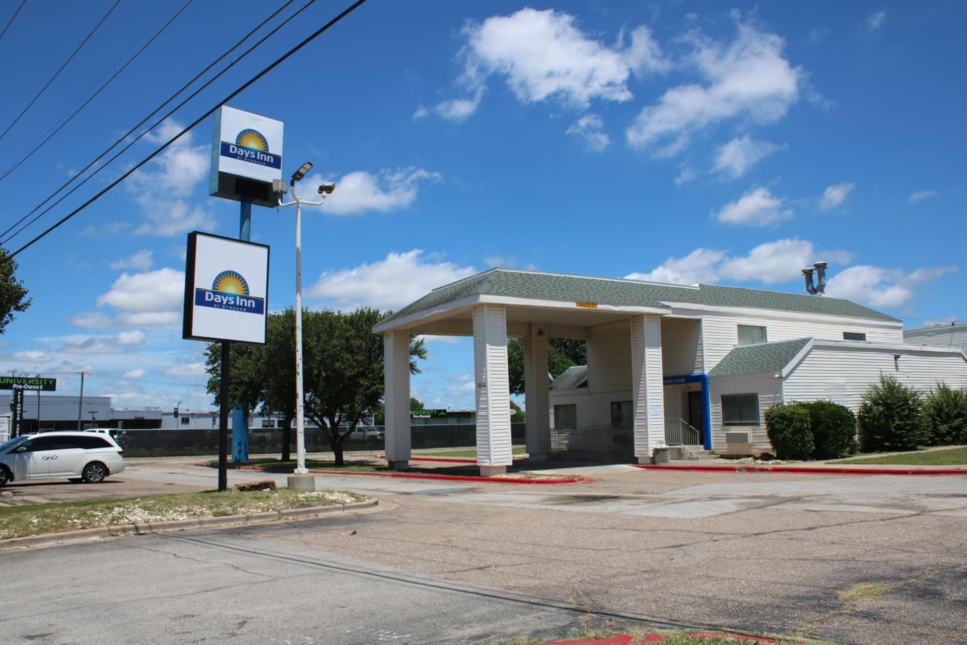 Days Inn by Wyndham Waco University Area gallery photo in Waco, TX — image 70