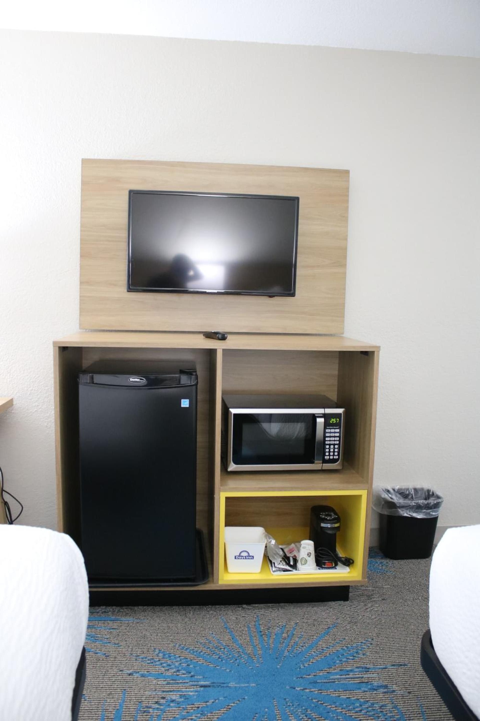 Days Inn by Wyndham Waco University Area gallery photo in Waco, TX — image 71