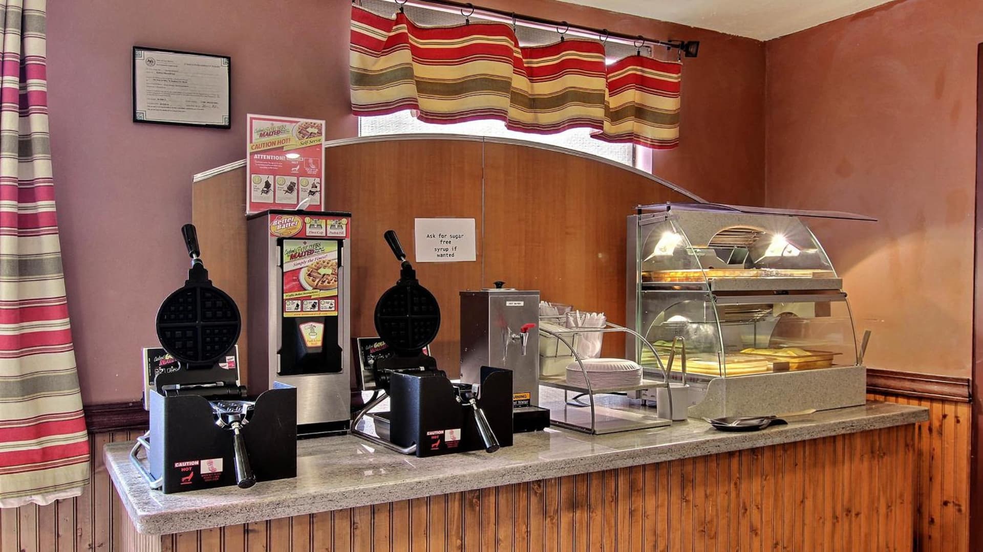 Ruidoso Mountain Inn interior in Ruidoso, NM — gallery photo 2