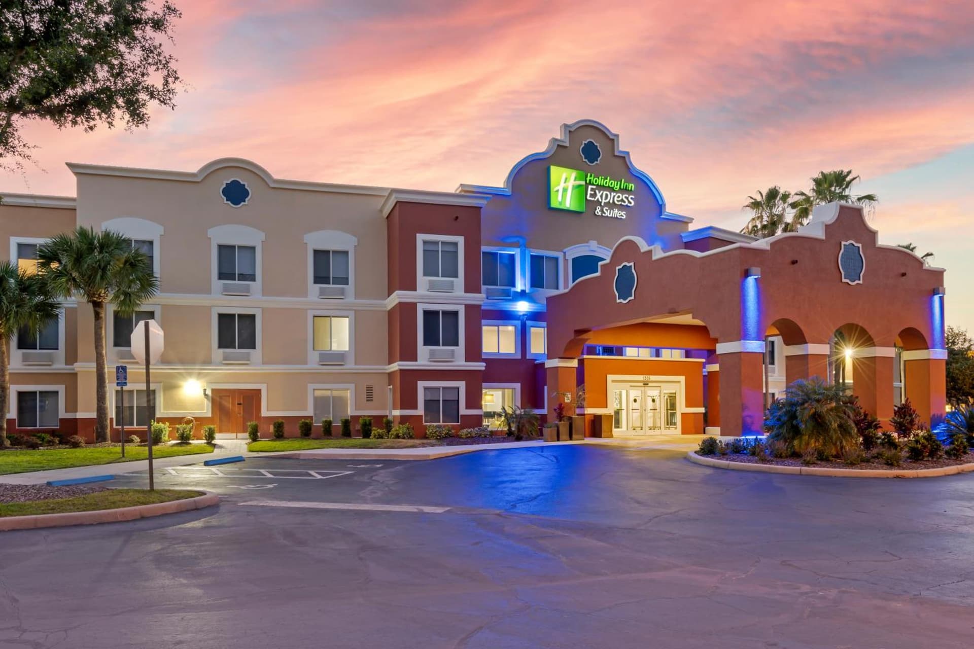 Holiday Inn Express Hotel & Suites - The Villages by IHG gallery photo in The Villages, FL — image 53