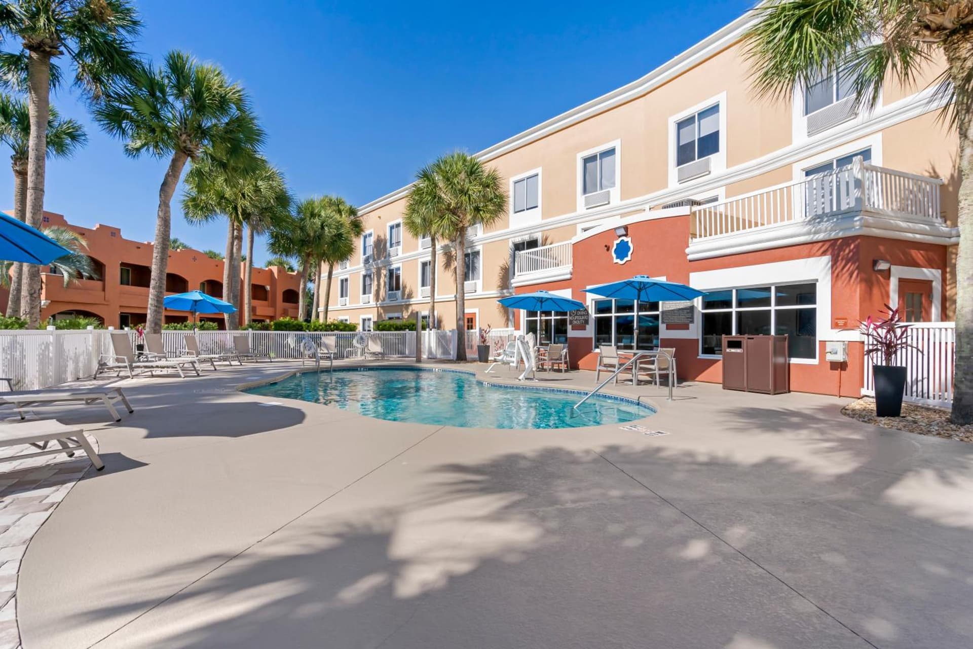 Holiday Inn Express Hotel & Suites - The Villages by IHG gallery photo in The Villages, FL — image 13