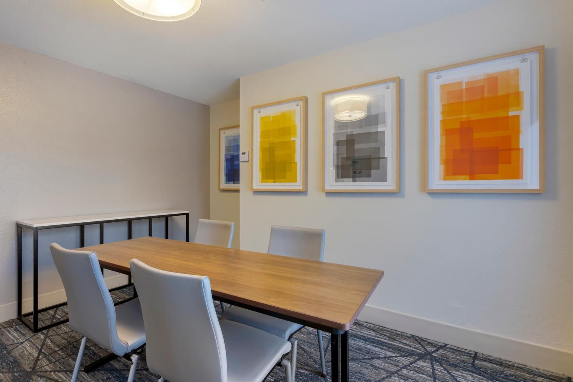 Holiday Inn Express Hotel & Suites - The Villages by IHG gallery photo in The Villages, FL — image 6