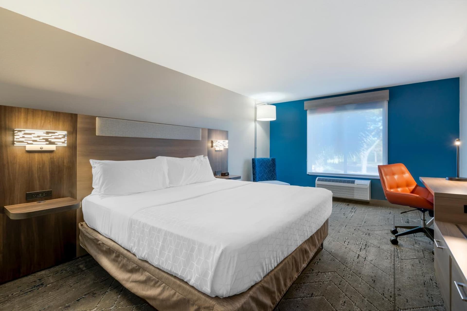 Holiday Inn Express Hotel & Suites - The Villages by IHG gallery photo in The Villages, FL — image 40