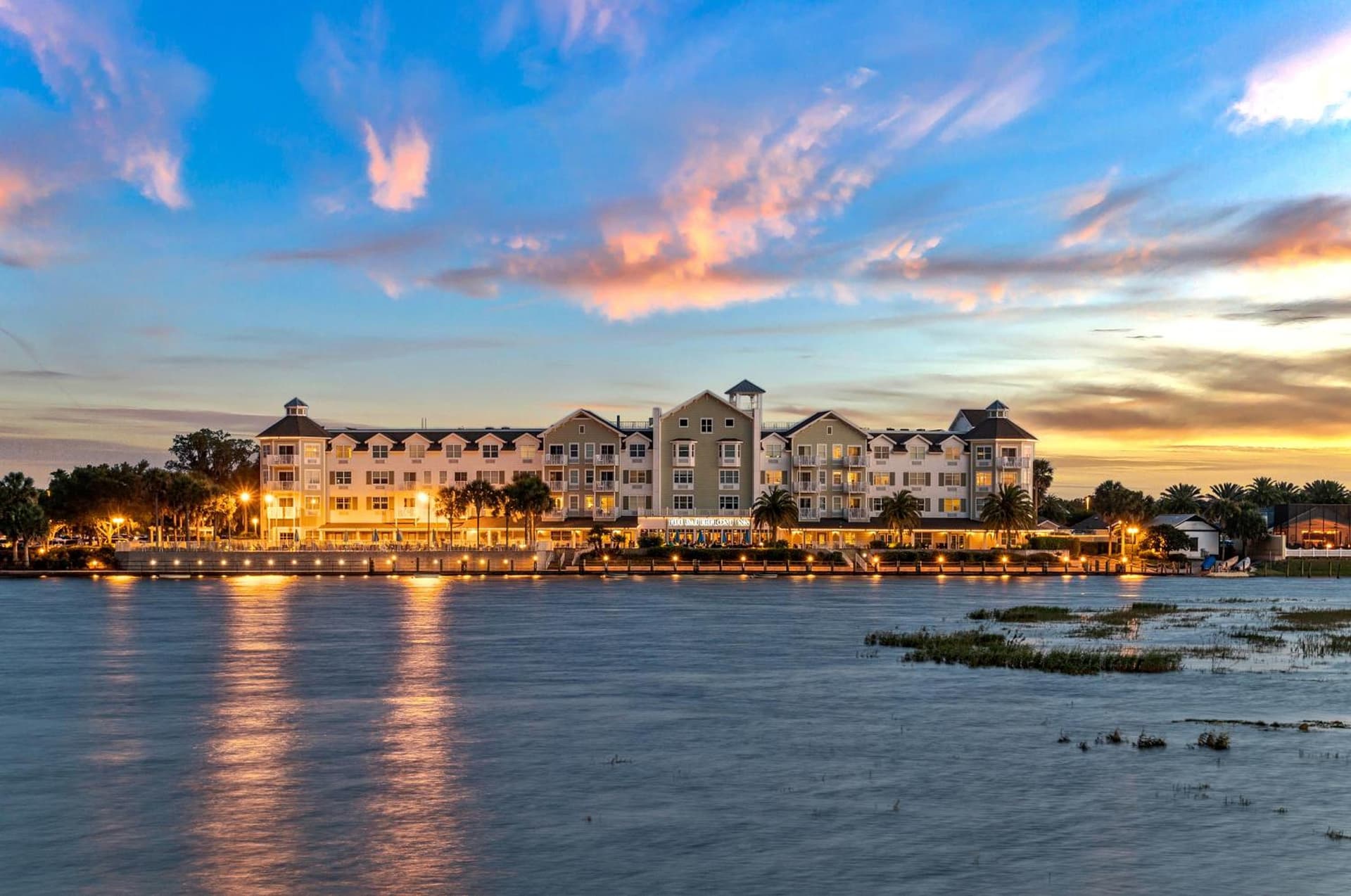 The Waterfront Inn — hotel in The Villages, Florida