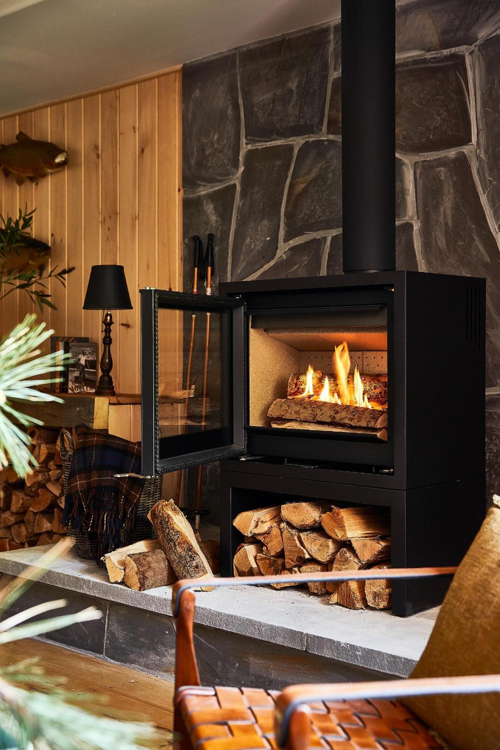 Bluebird Sunapee interior in Mount Sunapee, NH — gallery photo 2