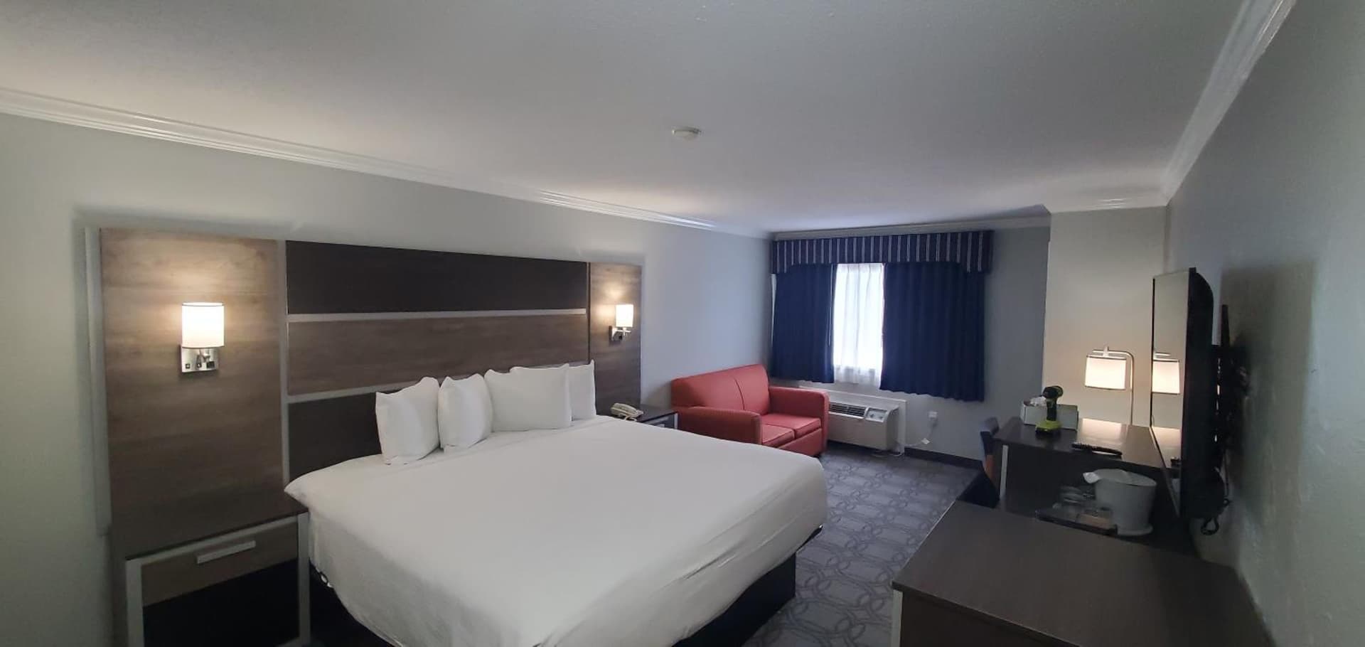 Ambassador Inn and Suites gallery photo in South Yarmouth, MA — image 7