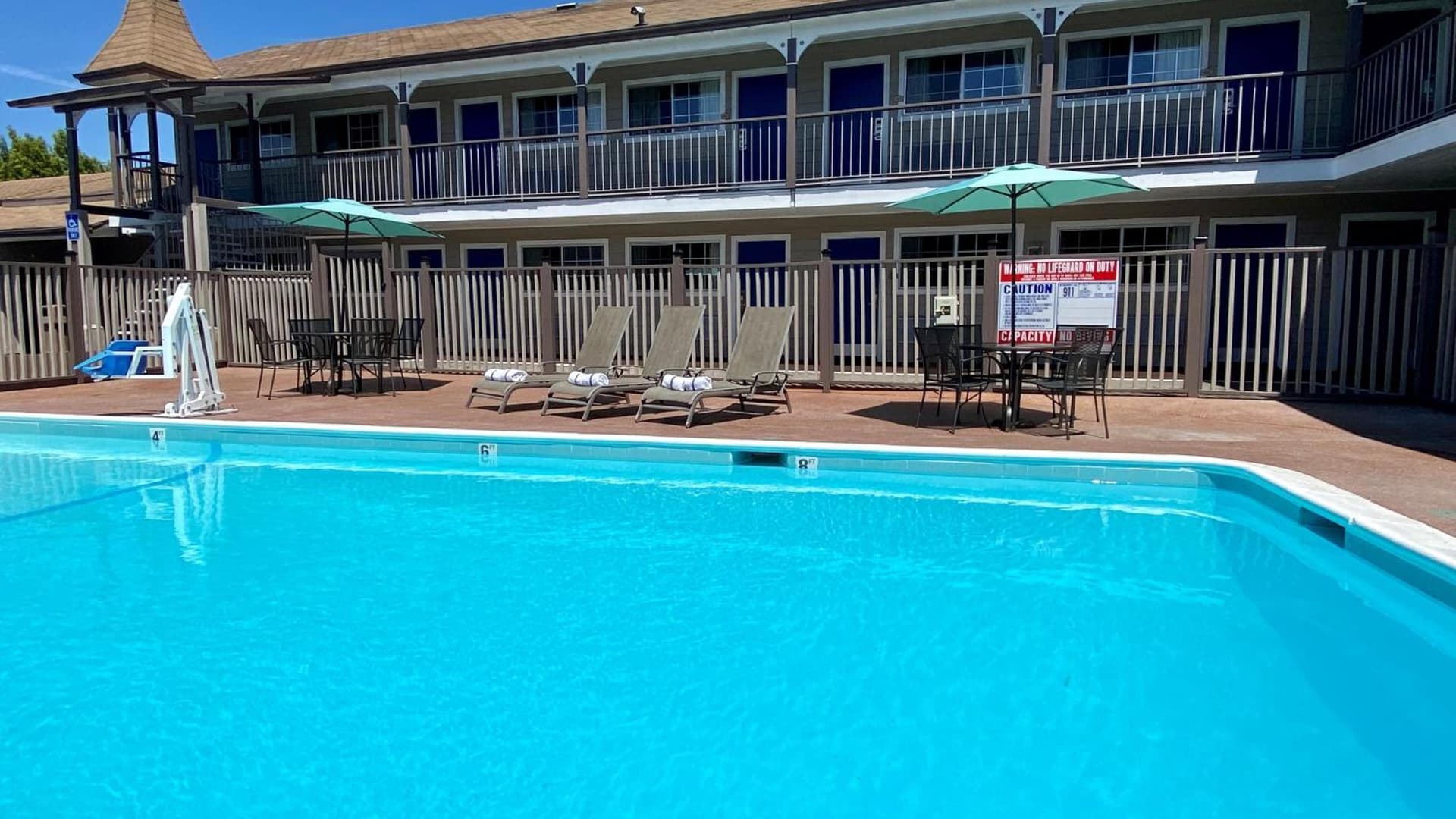 SureStay Hotel by Best Western Santa Cruz gallery photo in Santa Cruz, CA — image 28