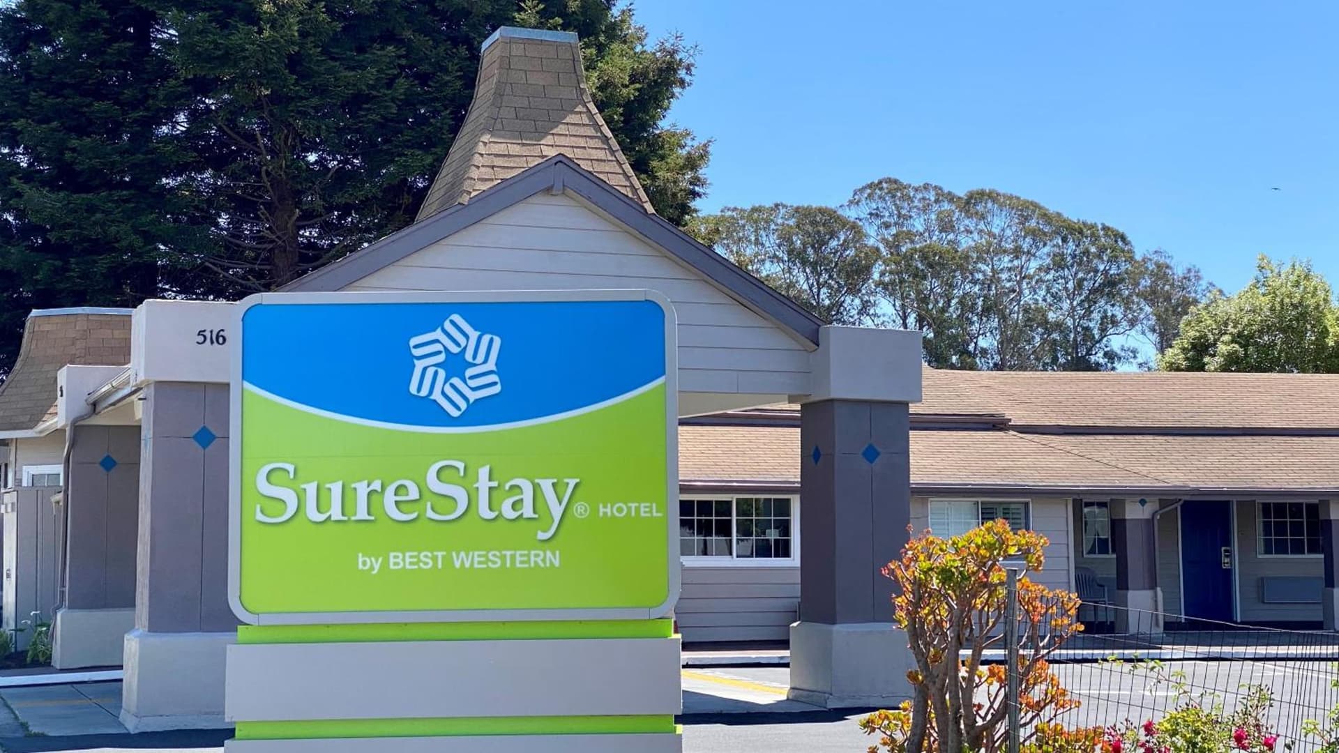 SureStay Hotel by Best Western Santa Cruz featured exterior or lobby in Santa Cruz, CA — similar hotel