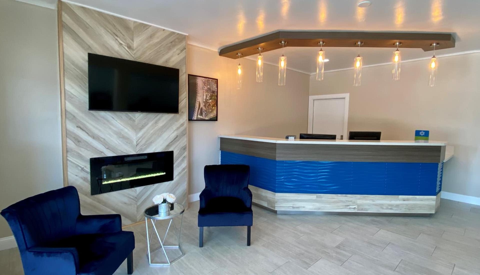SureStay Hotel by Best Western Santa Cruz property views in Santa Cruz, CA — gallery photo 3