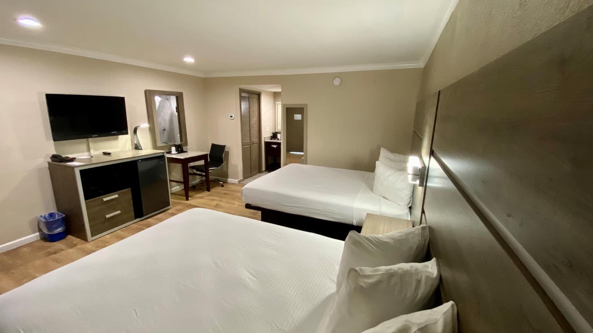 SureStay Hotel by Best Western Santa Cruz gallery photo in Santa Cruz, CA — image 10