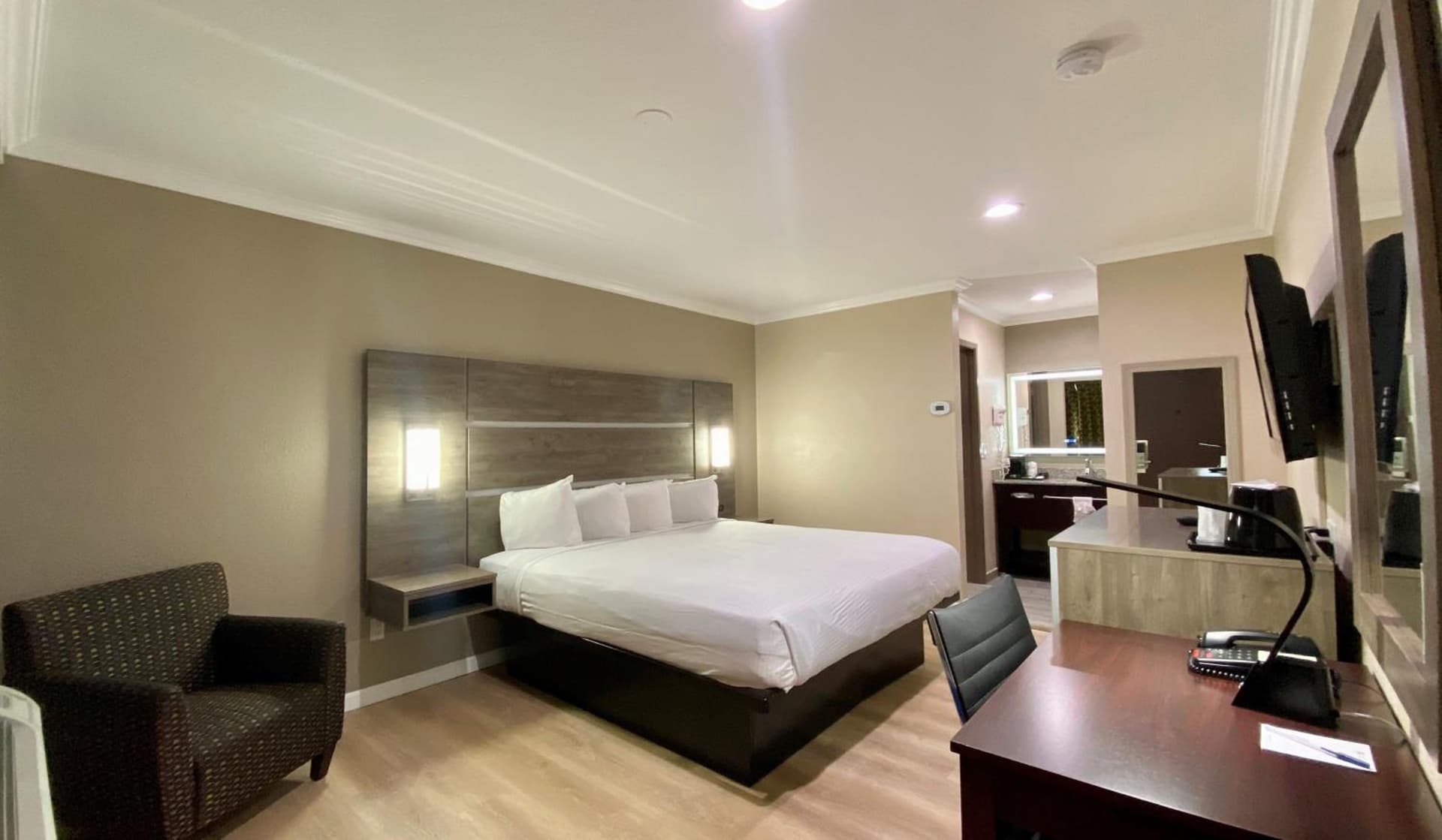 SureStay Hotel by Best Western Santa Cruz gallery photo in Santa Cruz, CA — image 16
