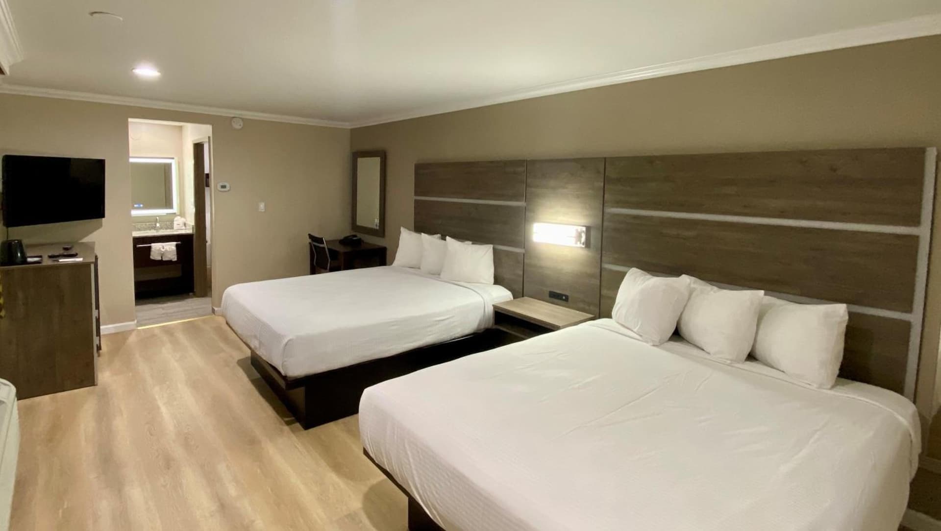 SureStay Hotel by Best Western Santa Cruz property views in Santa Cruz, CA — gallery photo 3