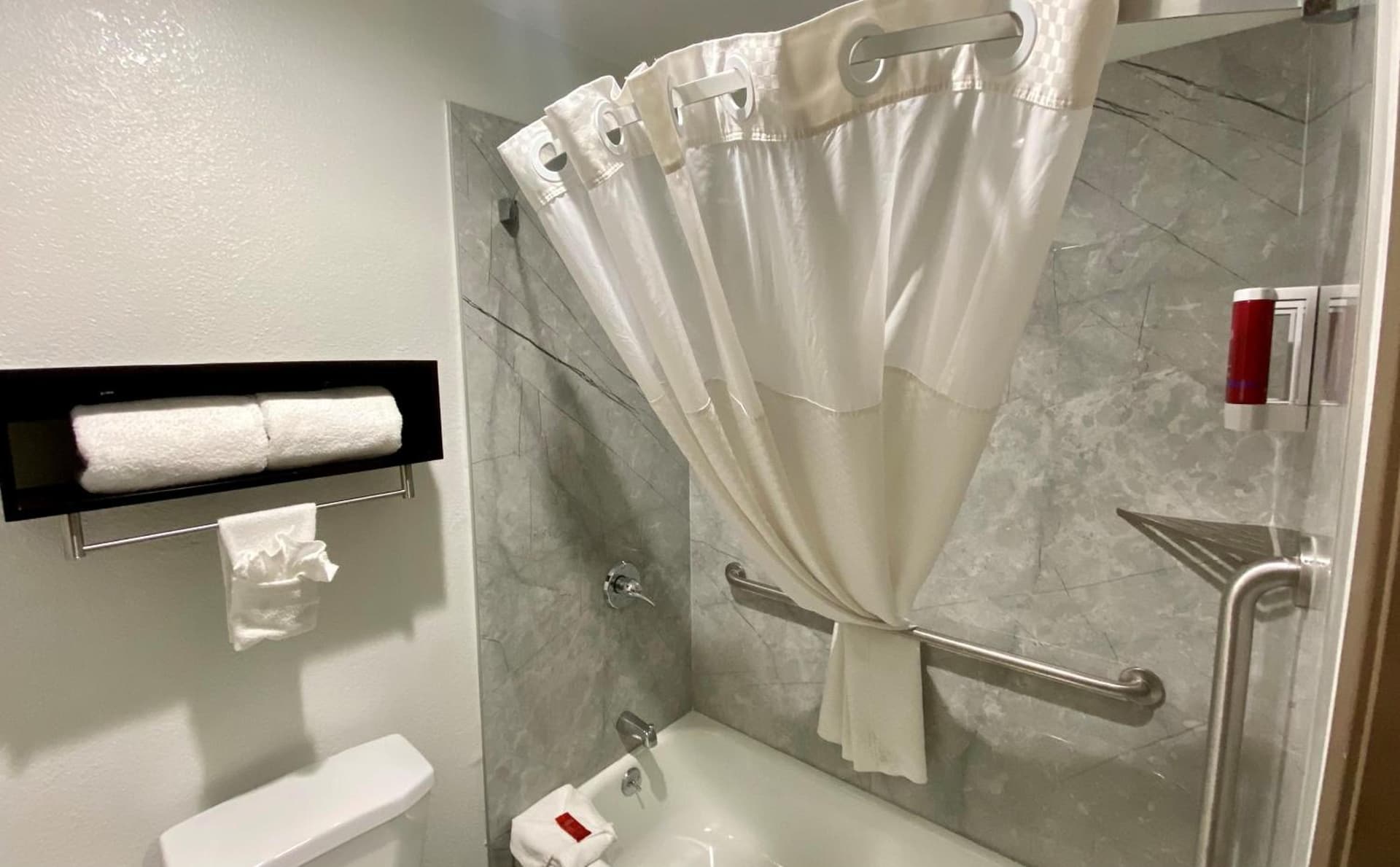 SureStay Hotel by Best Western Santa Cruz gallery photo in Santa Cruz, CA — image 22