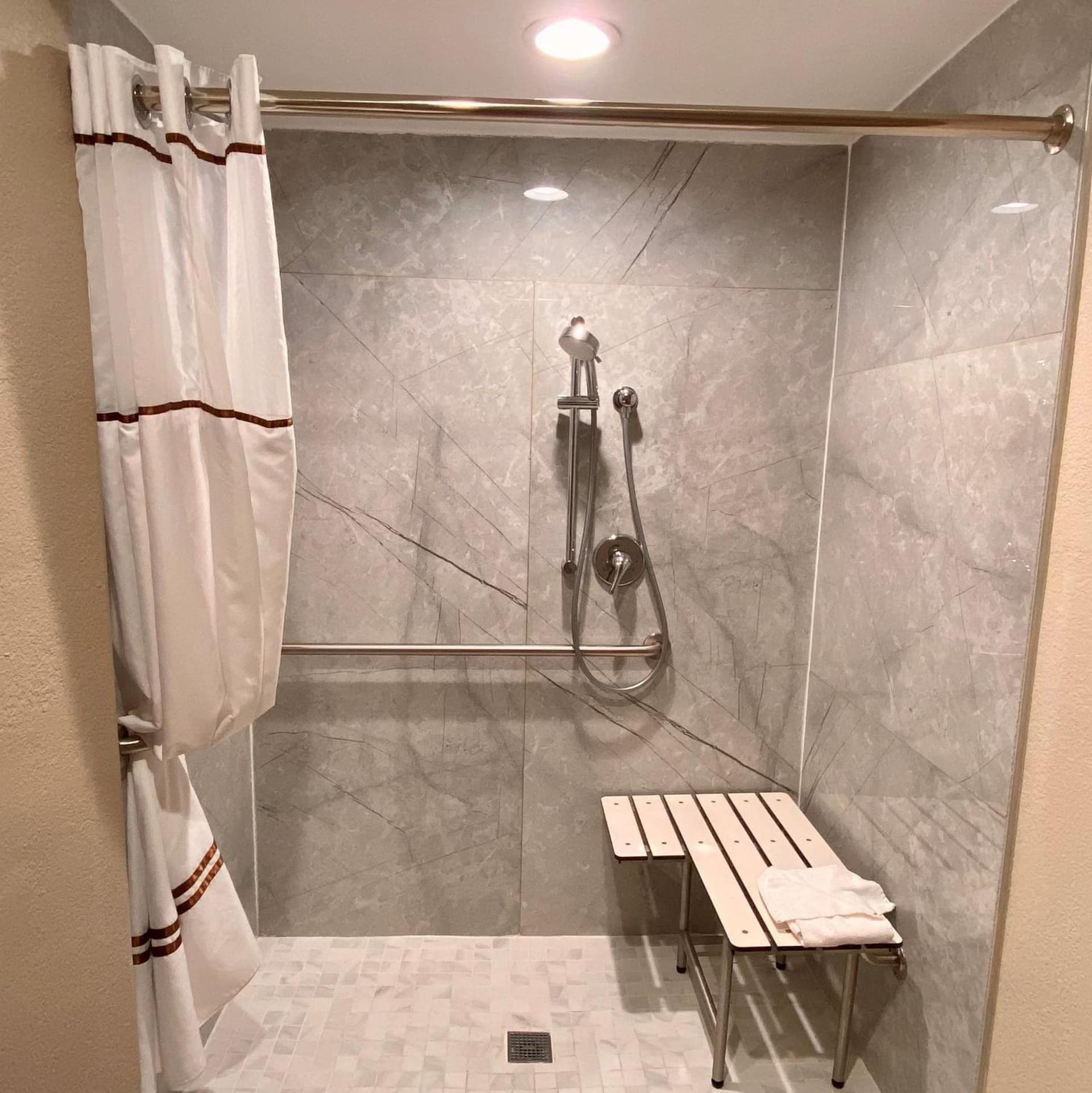 SureStay Hotel by Best Western Santa Cruz gallery photo in Santa Cruz, CA — image 23