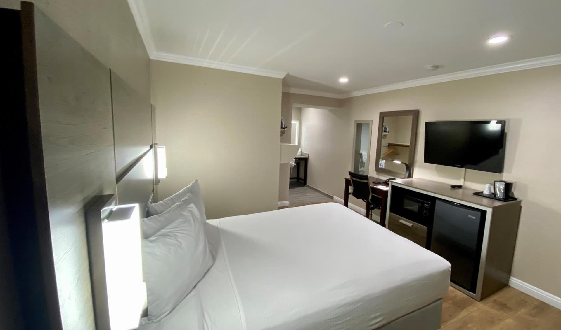 SureStay Hotel by Best Western Santa Cruz gallery photo in Santa Cruz, CA — image 13