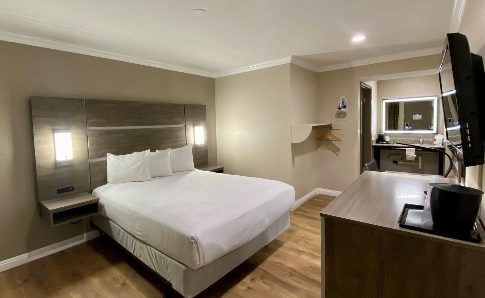 SureStay Hotel by Best Western Santa Cruz gallery photo in Santa Cruz, CA — image 20