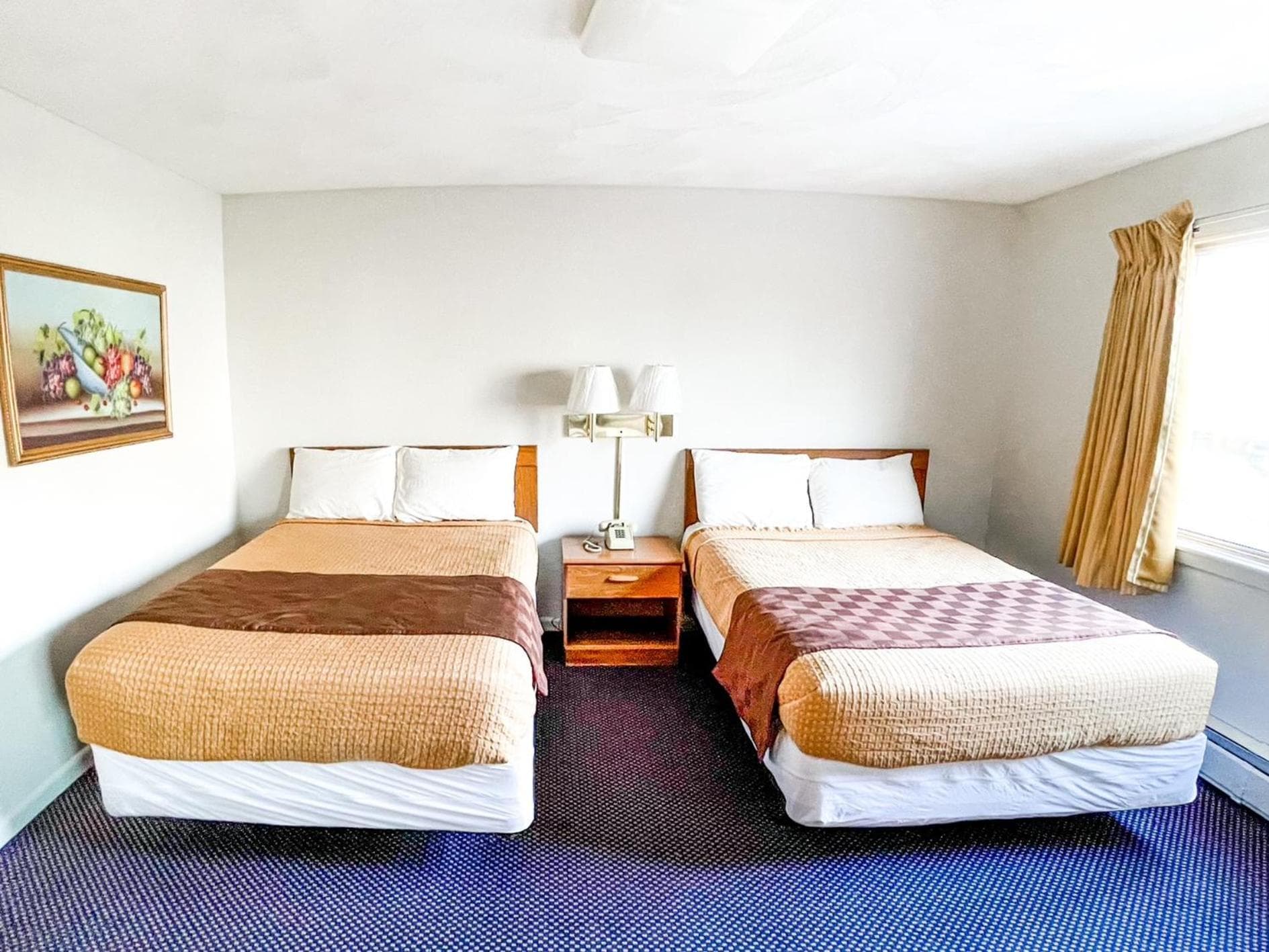 Utica Rest Inn property views in Utica, NY — gallery photo 3