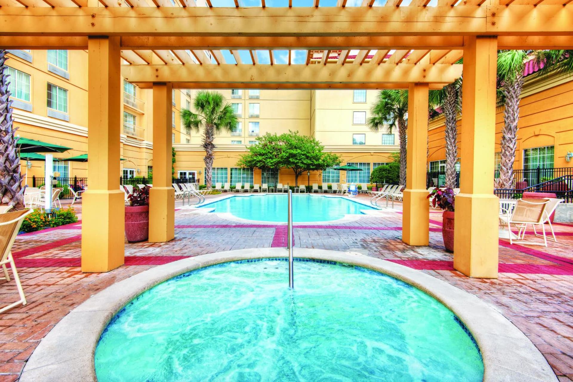 La Quinta Inn & Suites by Wyndham San Antonio Riverwalk gallery photo in San Antonio, TX — image 10