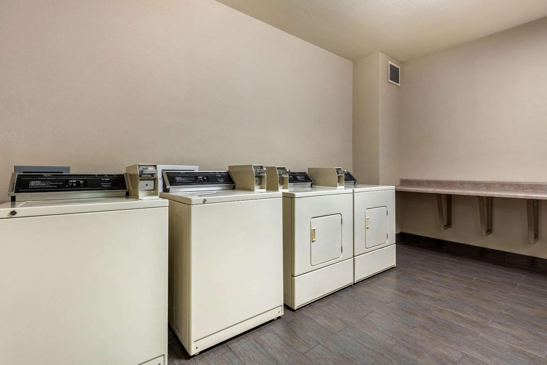 Comfort Suites near Route 66 gallery photo in Springfield, IL — image 31