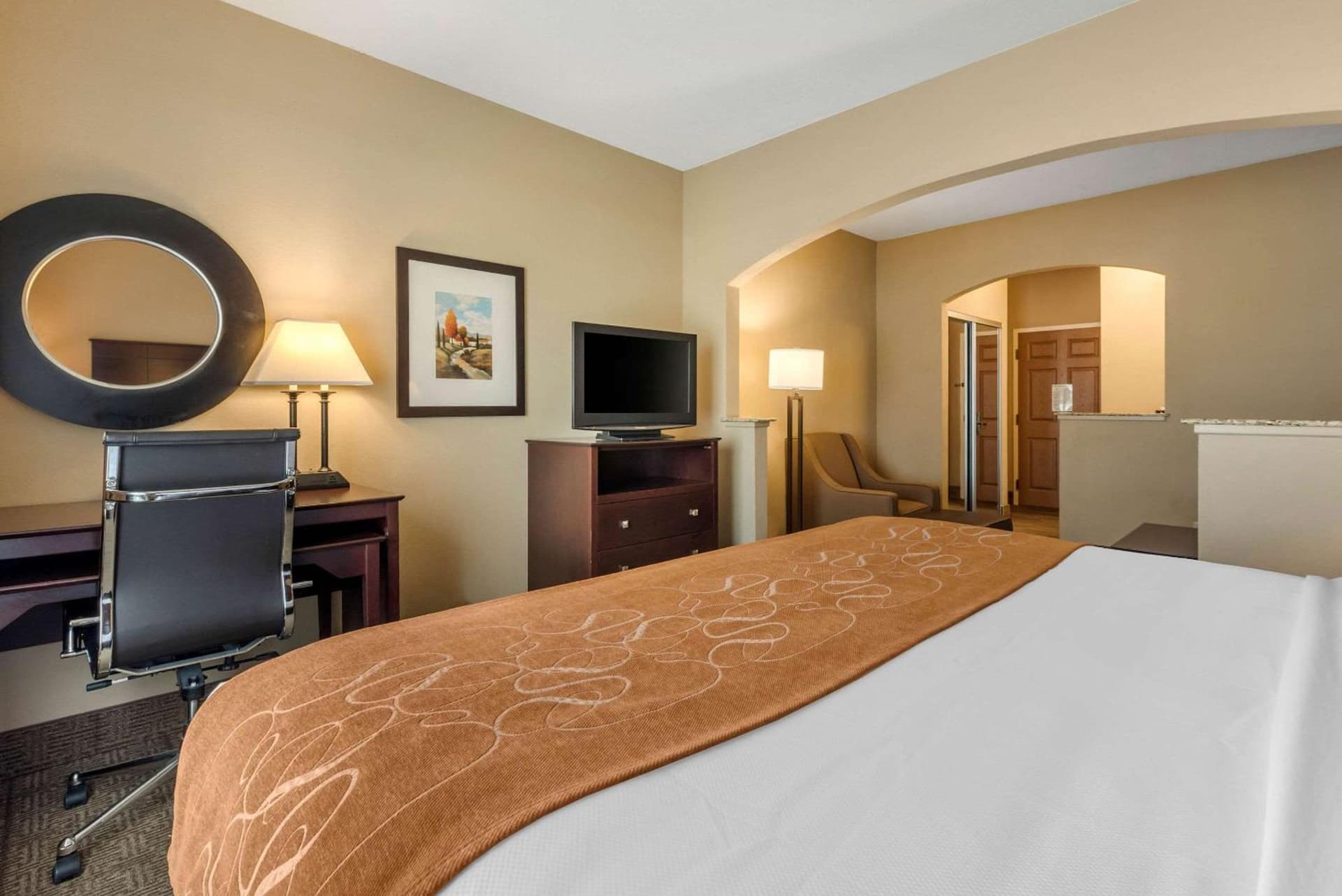 Comfort Suites near Route 66 gallery photo in Springfield, IL — image 11