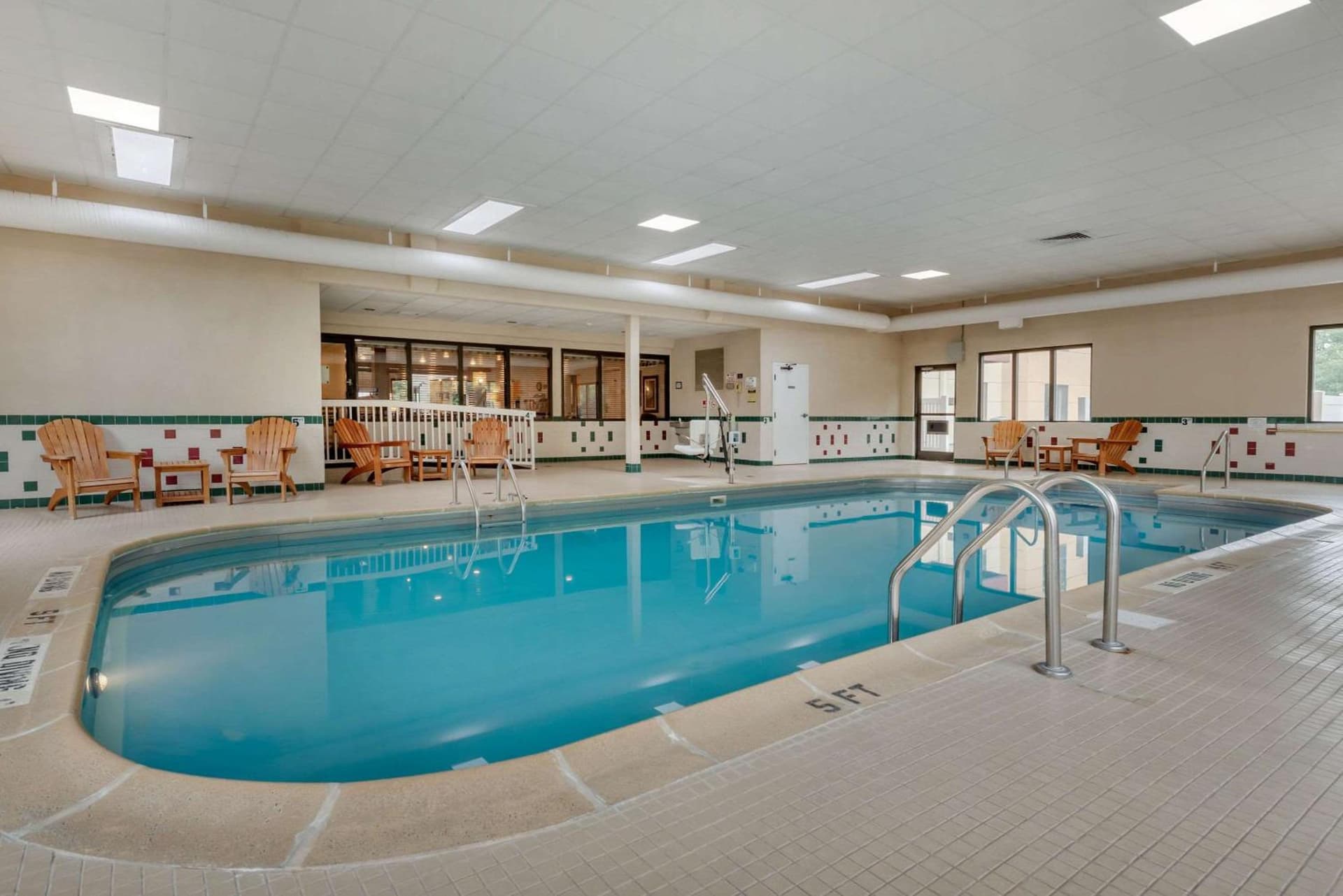 Comfort Suites near Route 66 gallery photo in Springfield, IL — image 5