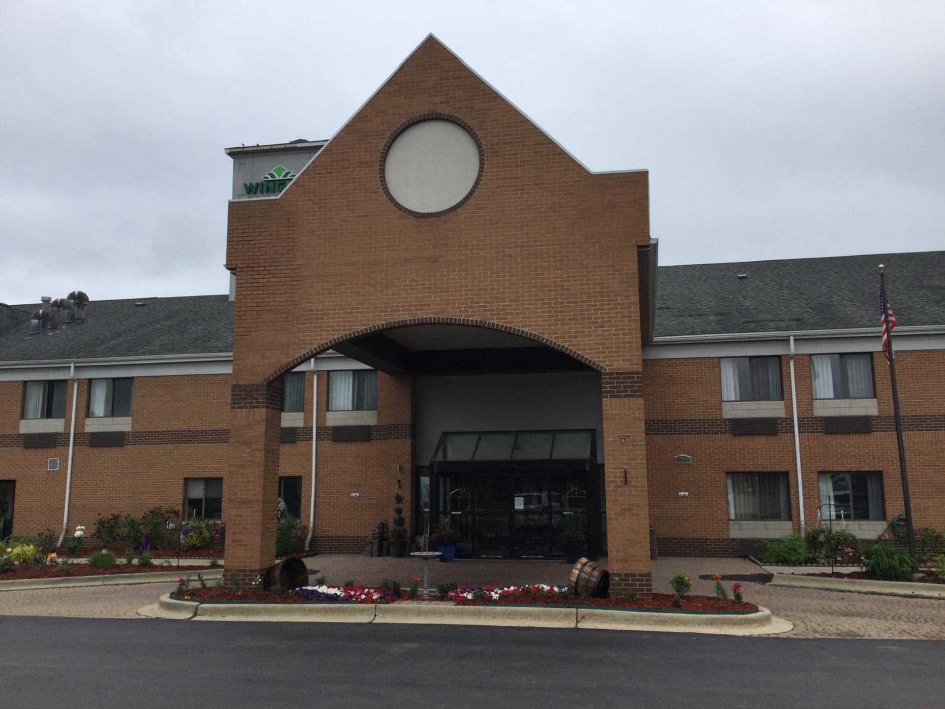 Wingate by Wyndham Brighton interior in Brighton, MI — gallery photo 2