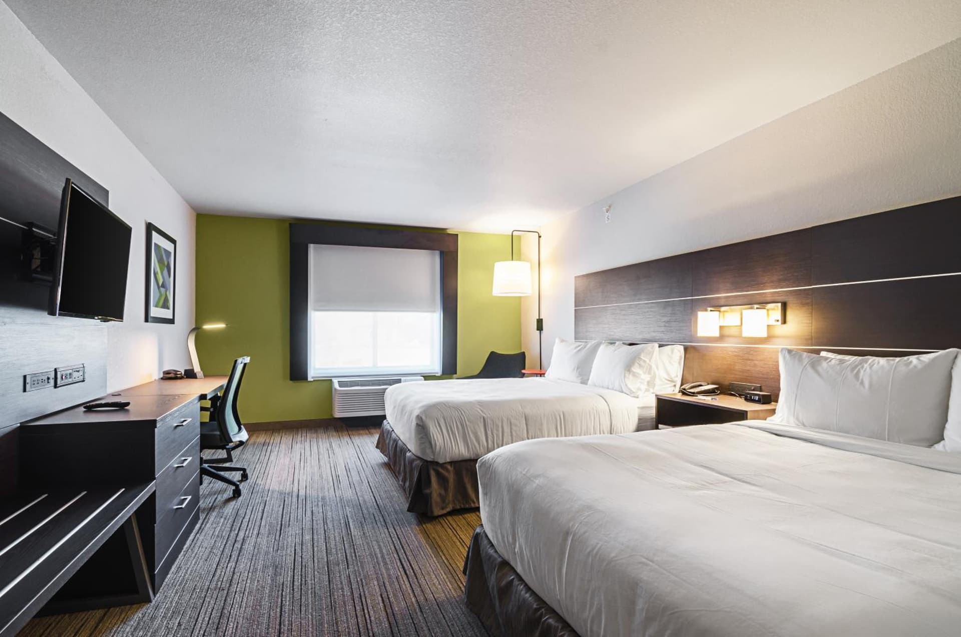 Holiday Inn Express & Suites - Atchison by IHG interior in Atchison, KS — gallery photo 2
