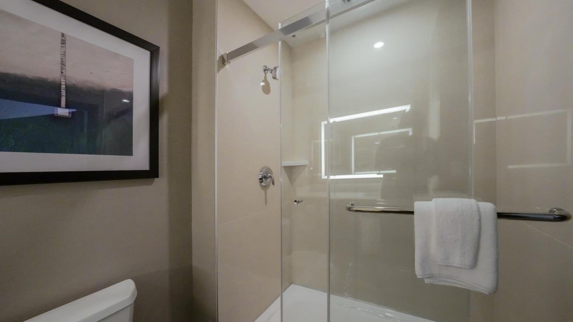 La Quinta Inn & Suites by Wyndham Santa Cruz gallery photo in Santa Cruz, CA — image 52
