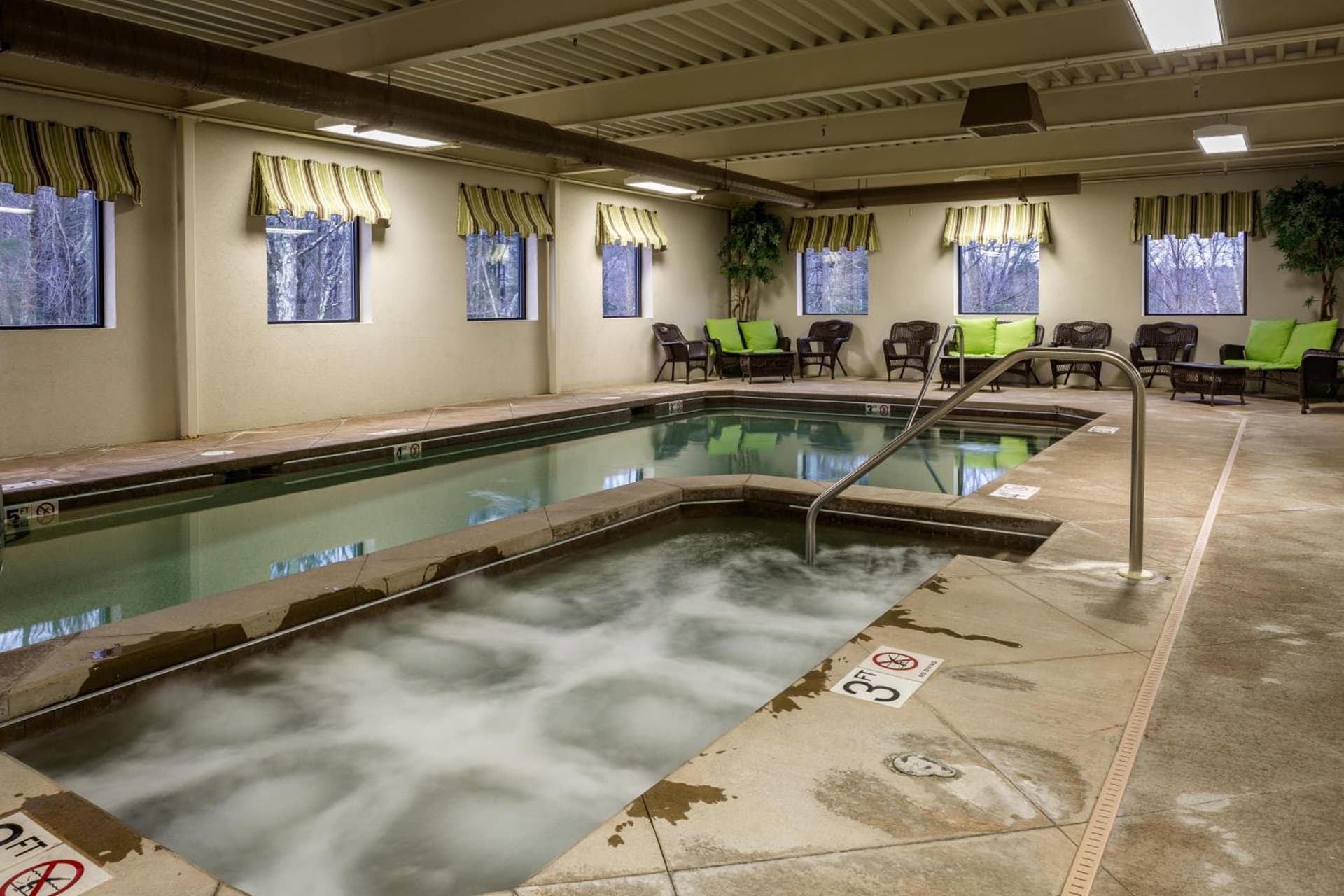 Colonial Hotel gallery photo in Gardner, MA — image 30