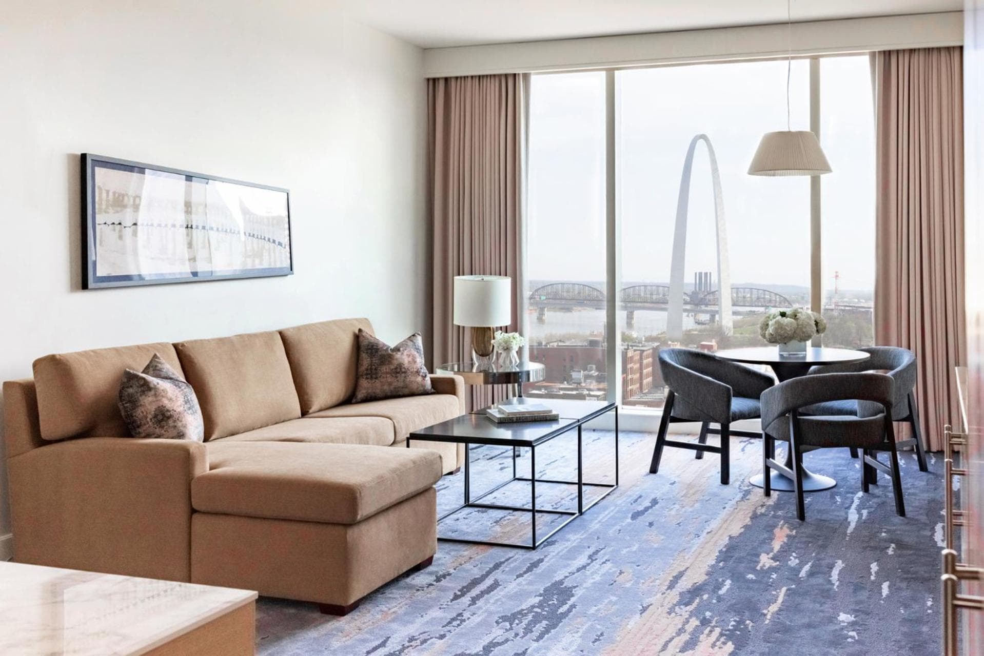 Four Seasons St. Louis gallery photo in Saint Louis, MO — image 24