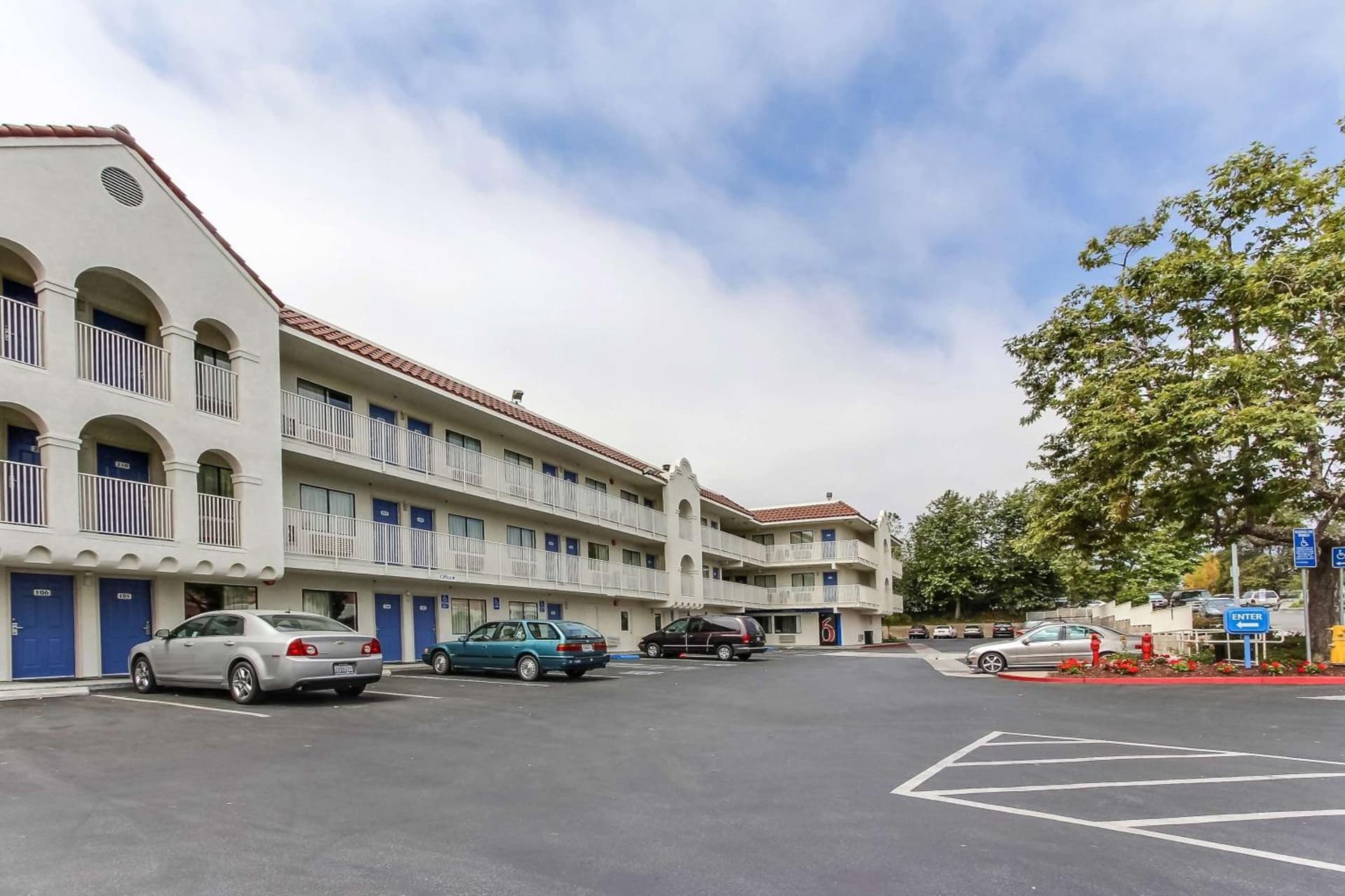 Hotel B5 -Watsonville property views in Watsonville, CA — gallery photo 3