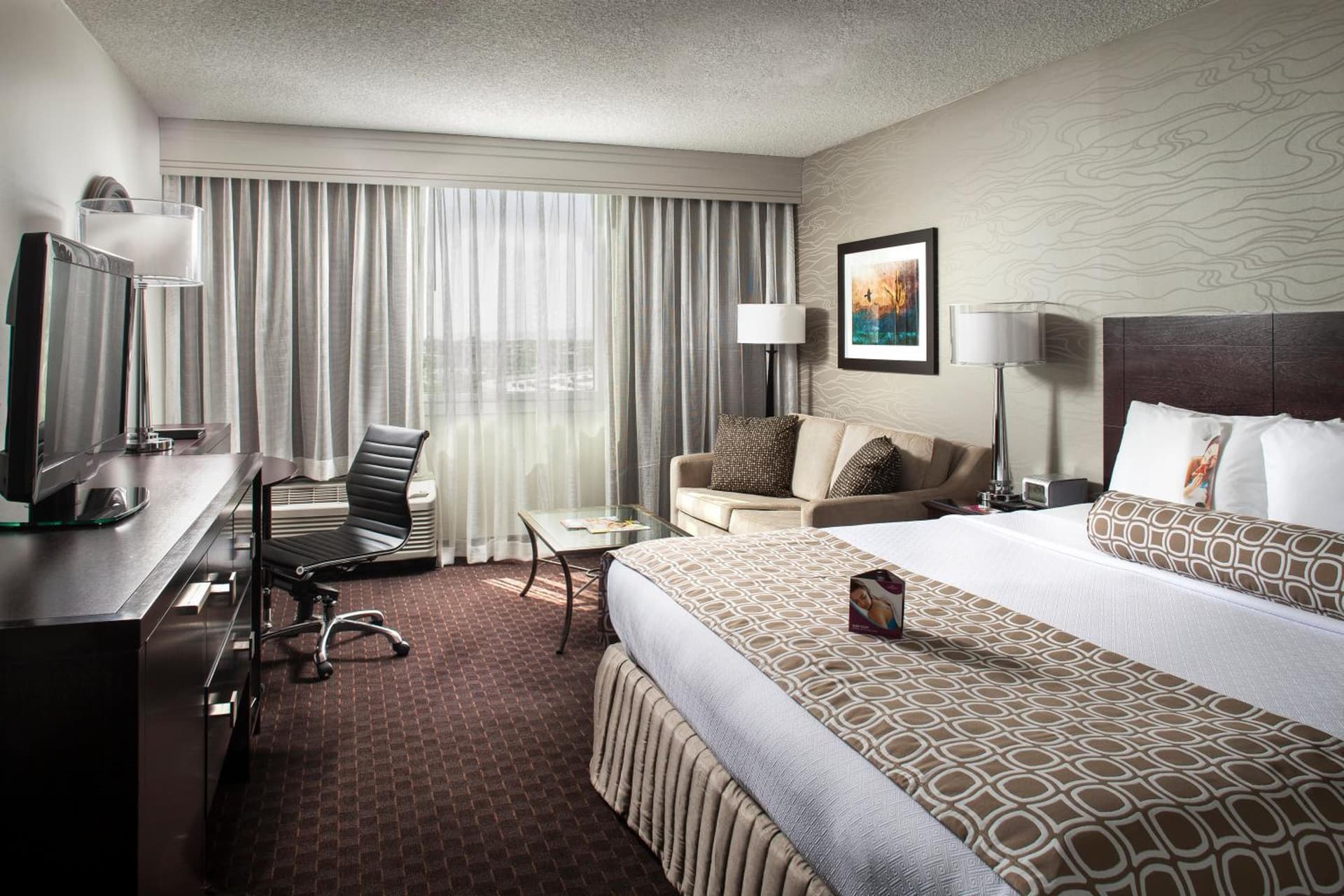 Crowne Plaza Phoenix Airport - PHX by IHG gallery photo in Phoenix, AZ — image 67