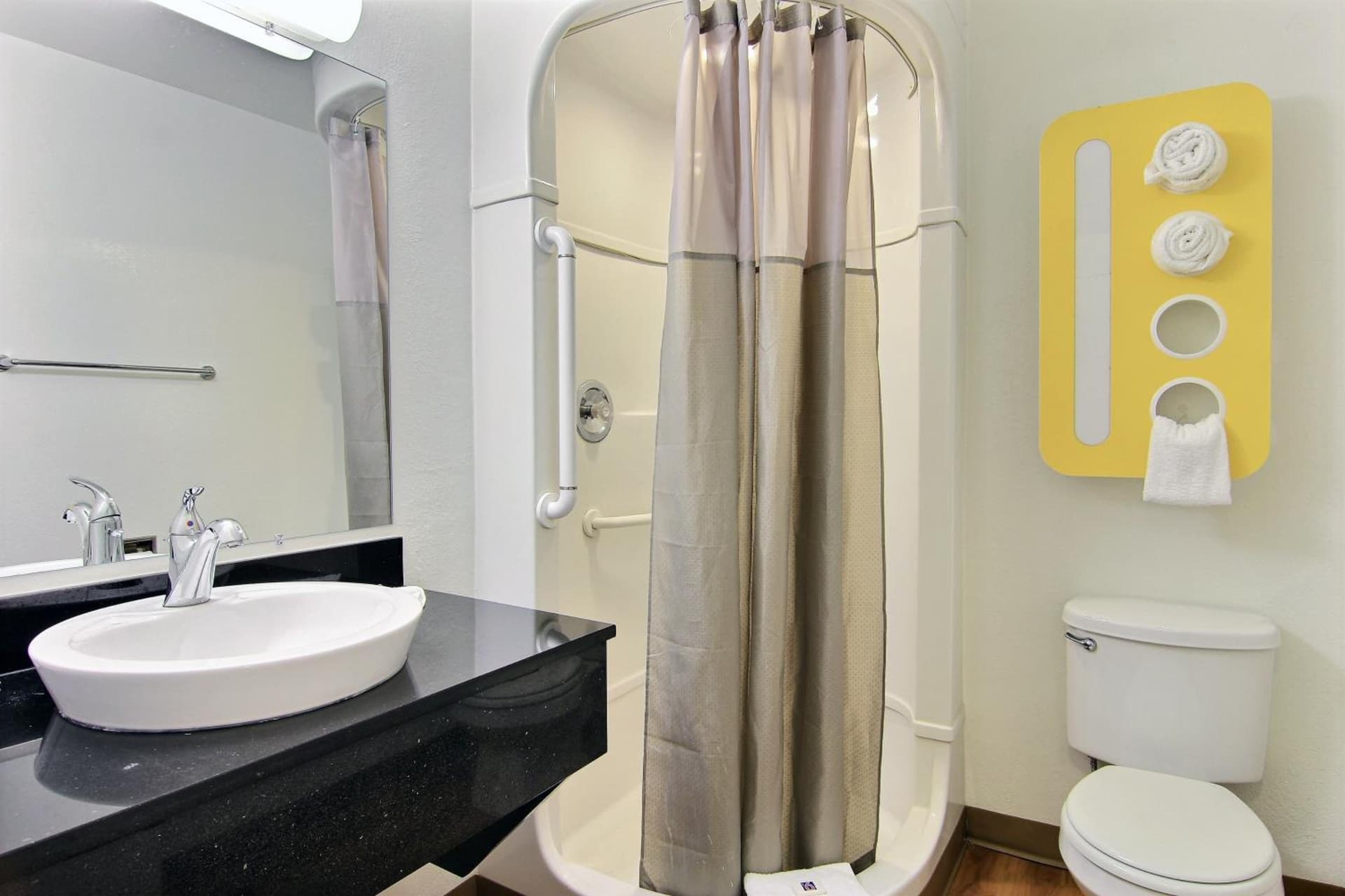 Motel 6-Corpus Christi, TX - Northwest gallery photo in Corpus Christi, TX — image 11
