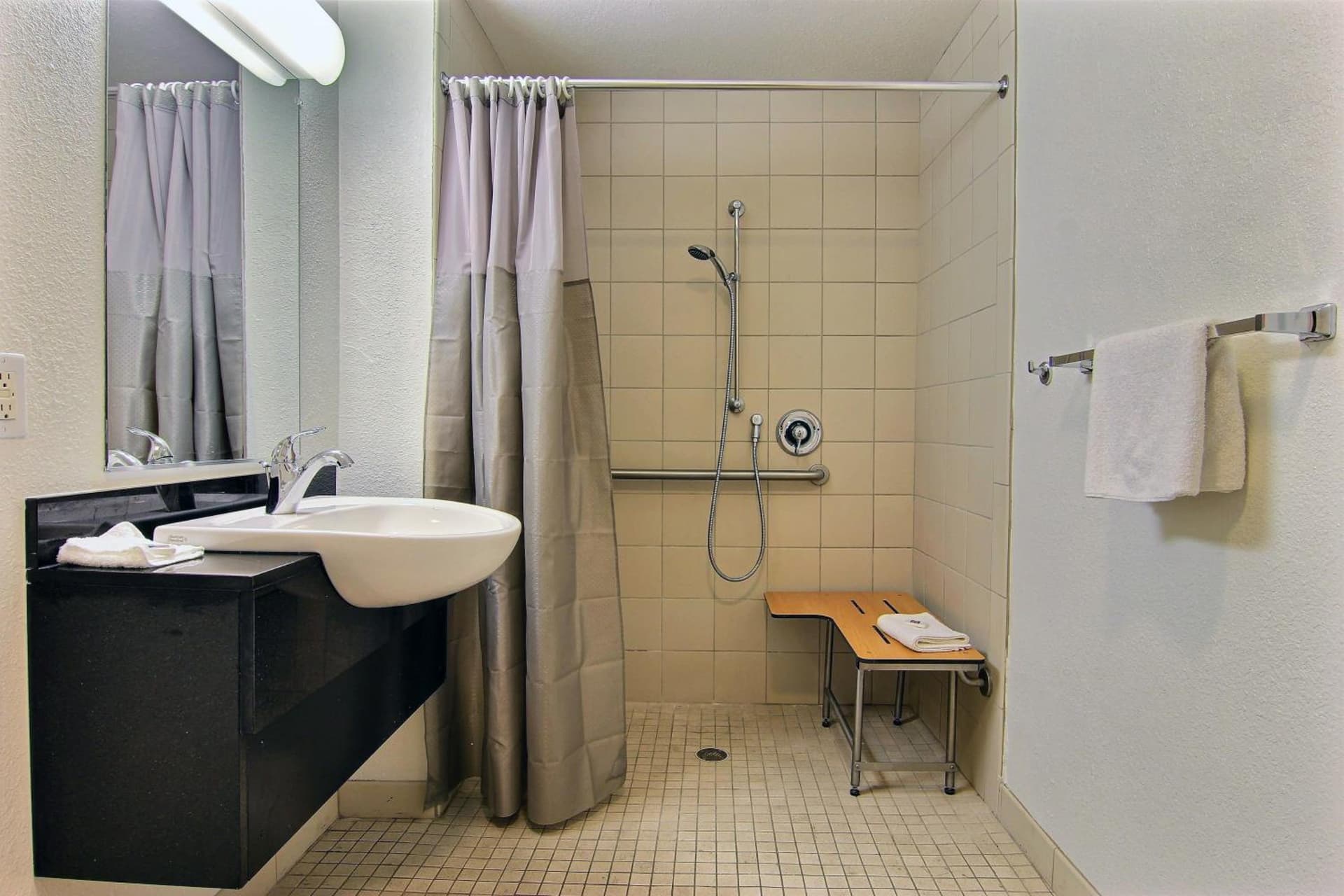 Motel 6-Corpus Christi, TX - Northwest gallery photo in Corpus Christi, TX — image 61