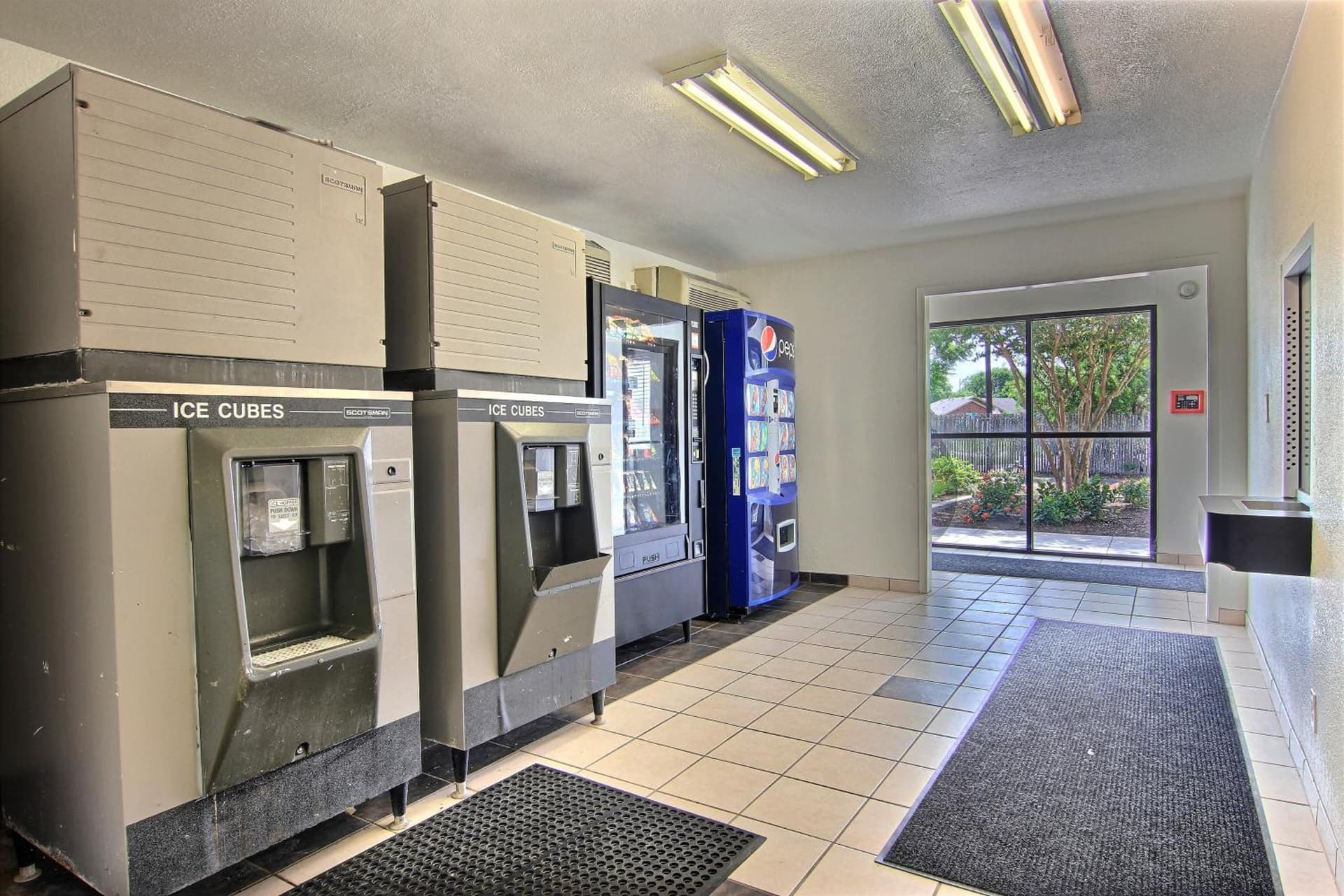 Motel 6-Corpus Christi, TX - Northwest gallery photo in Corpus Christi, TX — image 24