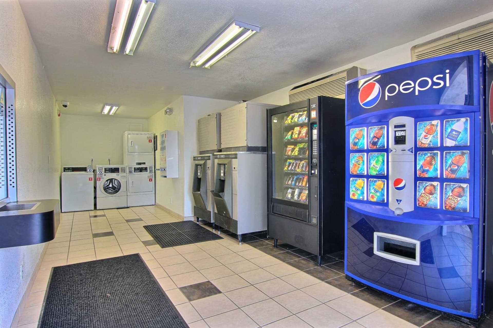 Motel 6-Corpus Christi, TX - Northwest gallery photo in Corpus Christi, TX — image 17
