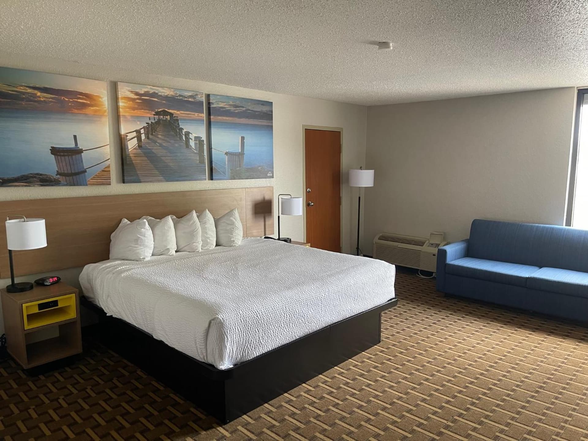 Days Inn by Wyndham Fayetteville-South/I-95 Exit 49 gallery photo in Fayetteville, NC — image 5