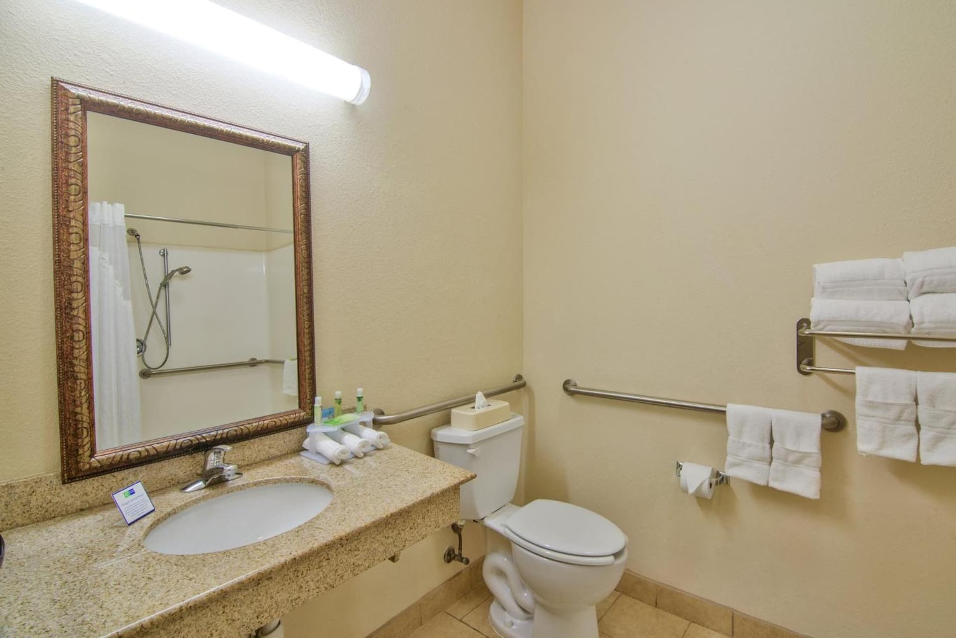 Country Inn & Suites by Radisson, Terrell gallery photo in Terrell, TX — image 35