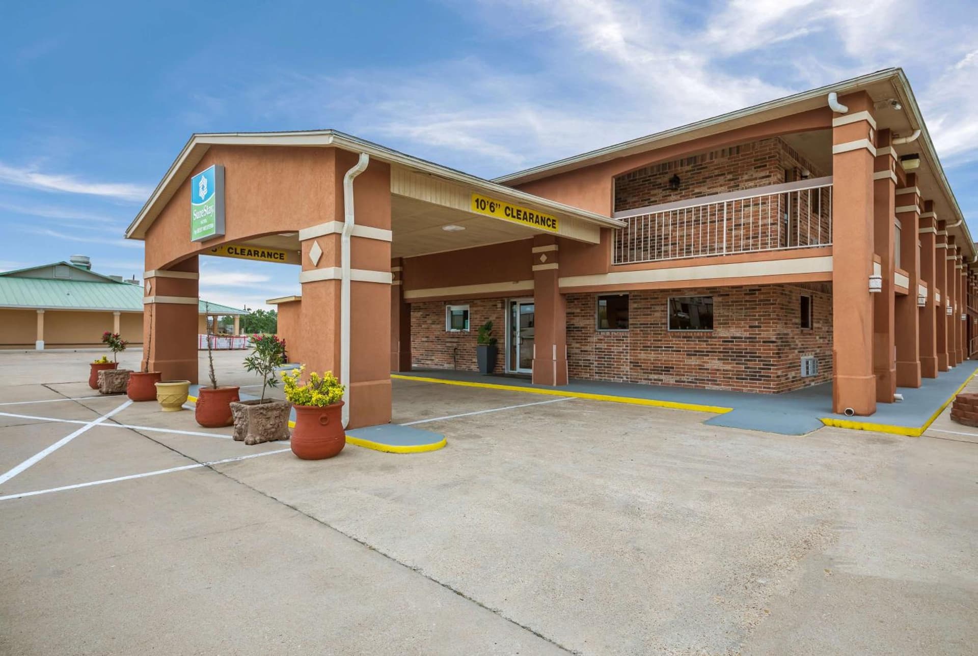 SureStay Hotel by Best Western Rockdale featured exterior or lobby in Rockdale, TX — similar hotel