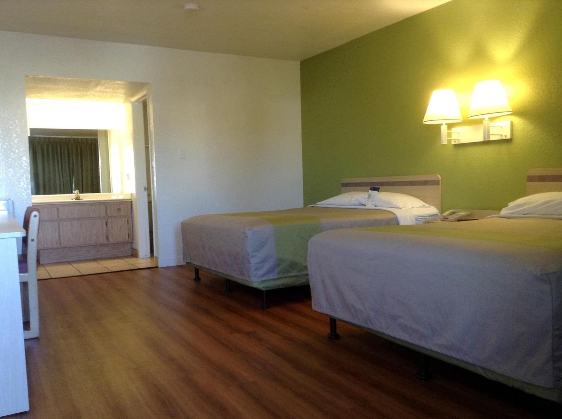 Motel 6 Hemet gallery photo in Hemet, CA — image 36