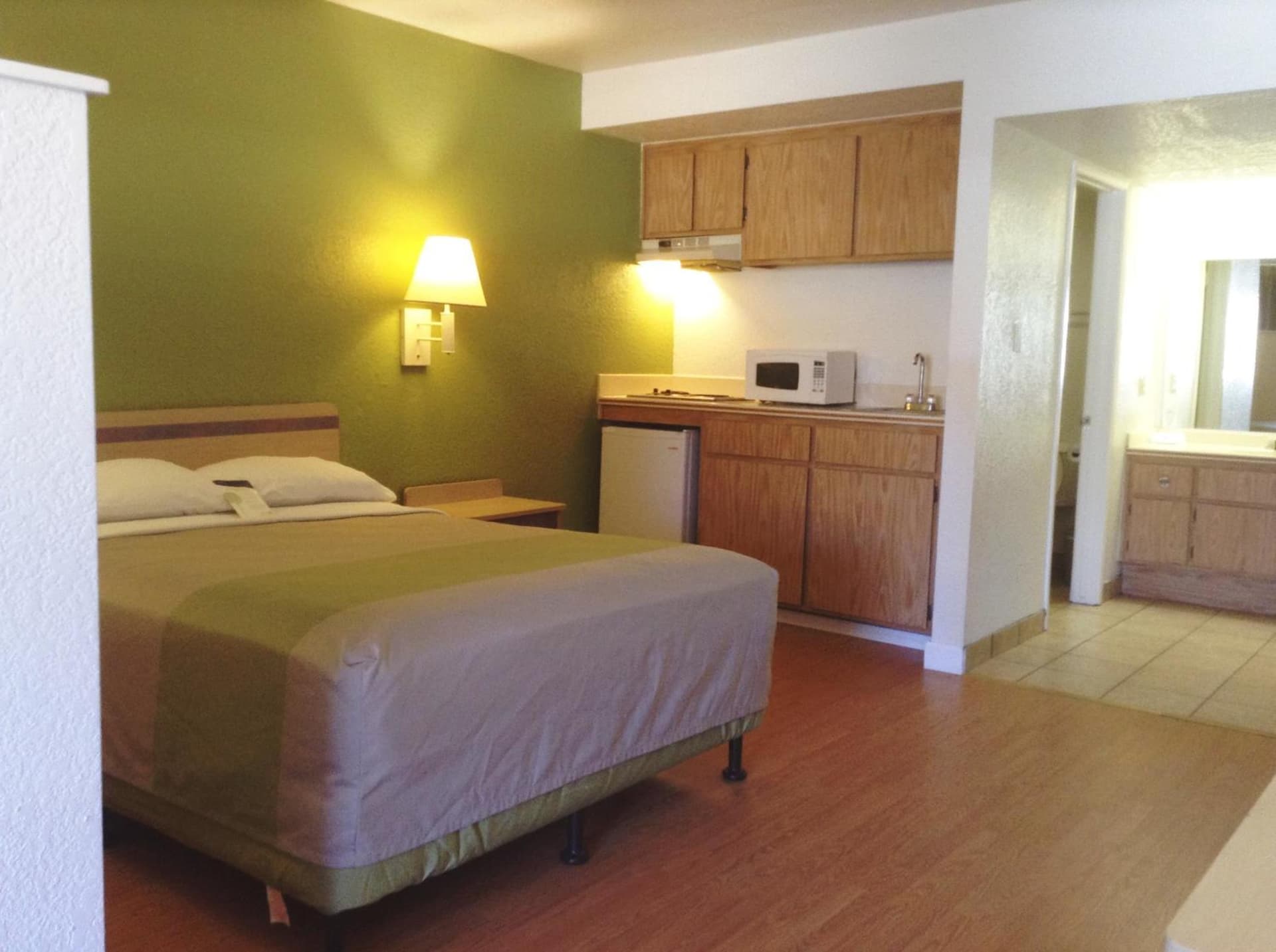 Motel 6 Hemet gallery photo in Hemet, CA — image 4