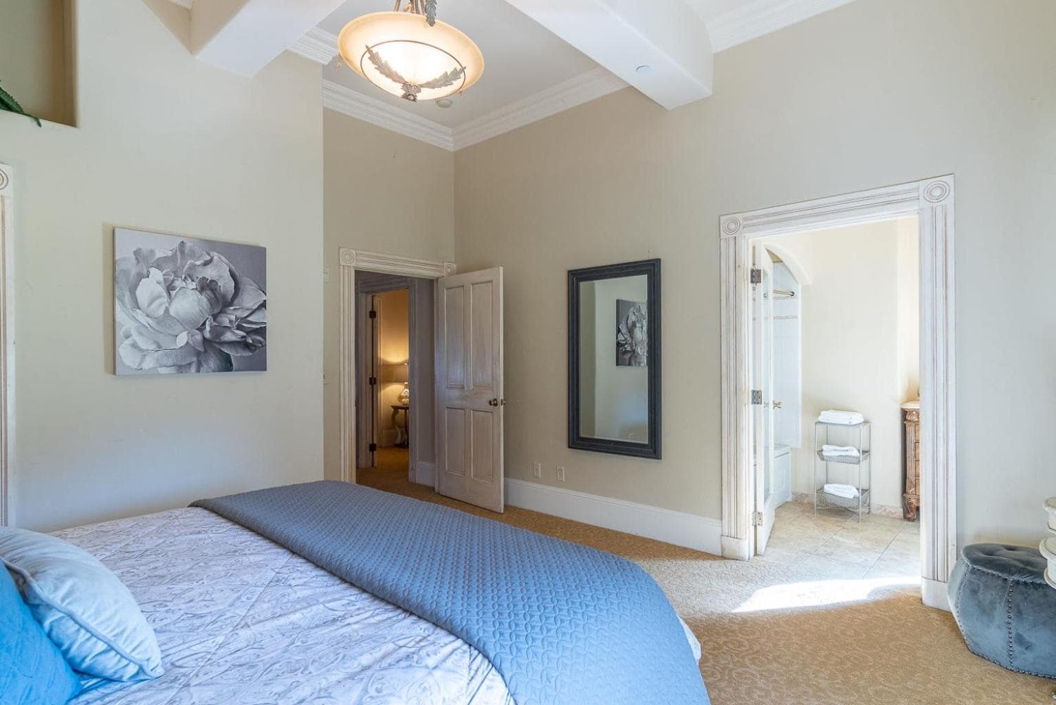 Chateau Coralini gallery photo in Salinas, CA — image 8