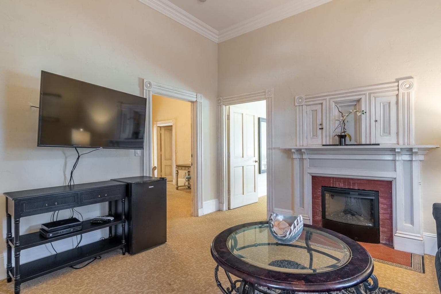 Chateau Coralini gallery photo in Salinas, CA — image 13